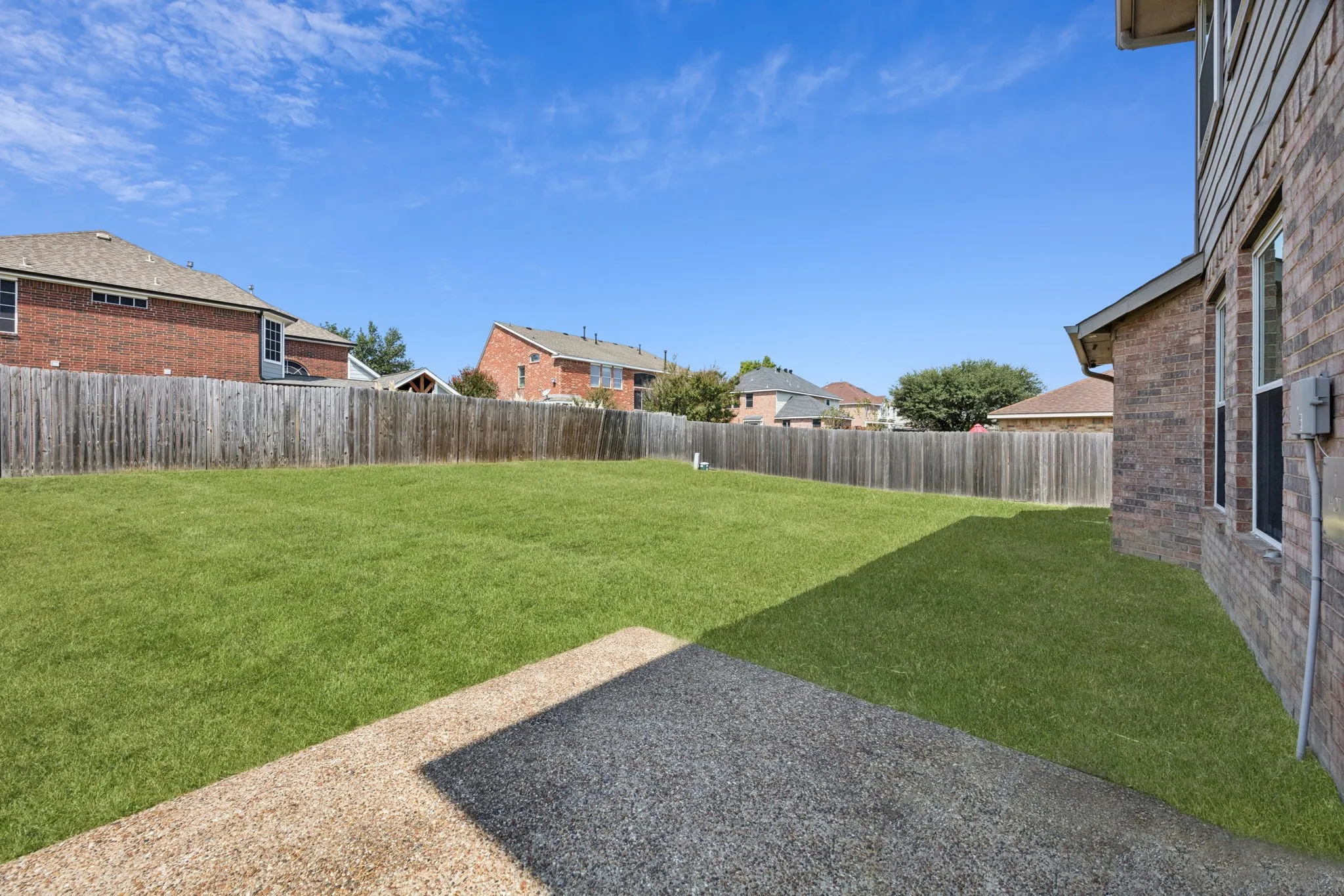 Single Family Residence For Sale in Dallas County , 633 Daisy Drive, De Soto, Texas 75115, 4 Bedroom, 3 Bathroom, 2 Garage spaces, 2,636 Sqft, built in 2003, Preowned, mls#21206119, Real Estate Agent in De Soto, Homes For Sale in Dallas county, Homes For Sale in De Soto, Realtor in De Soto Texas, Real Estate Brokerage Independent Realty Texas, Luminita Cordes Realtor