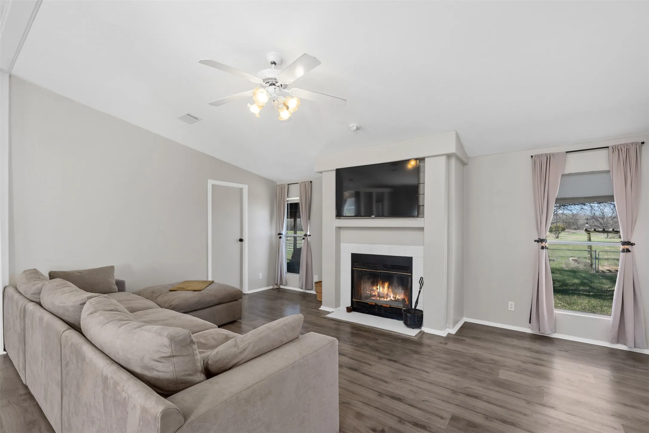Open living space in 3 bedroom home at 181 Private Road 125 Whitney TX