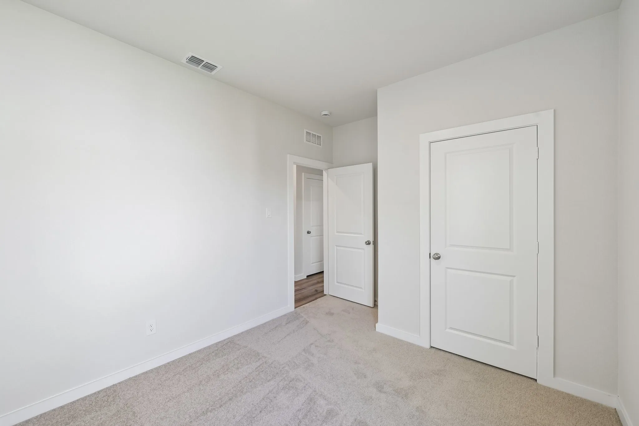 Single Family Residence For Sale in Johnson County , 117 Annabelle Street, Cleburne, Texas 76031, 3 Bedroom, 2 Bathroom, 2 Garage spaces, 1,290 Sqft, built in 2026, New Construction - Incomplete, mls#21208469, Real Estate Agent in Cleburne, Homes For Sale in Johnson county, Homes For Sale in Cleburne, Realtor in Cleburne Texas, Real Estate Brokerage Independent Realty Texas, Luminita Cordes Realtor