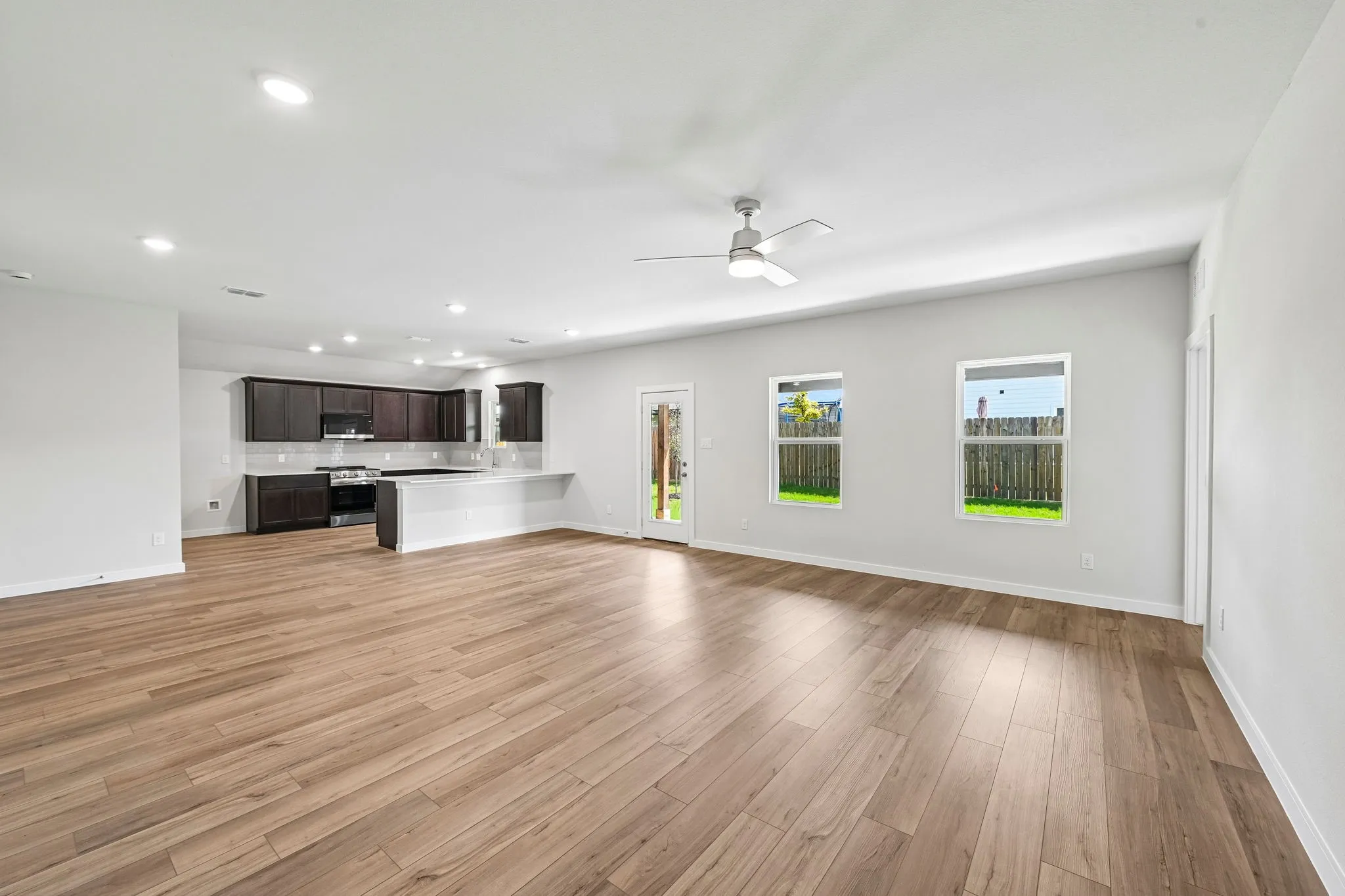 Single Family Residence For Sale in Johnson County , 119 Annabelle Street, Cleburne, Texas 76031, 3 Bedroom, 2 Bathroom, 2 Garage spaces, 1,803 Sqft, built in 2026, New Construction - Incomplete, mls#21208474, Real Estate Agent in Cleburne, Homes For Sale in Johnson county, Homes For Sale in Cleburne, Realtor in Cleburne Texas, Real Estate Brokerage Independent Realty Texas, Luminita Cordes Realtor