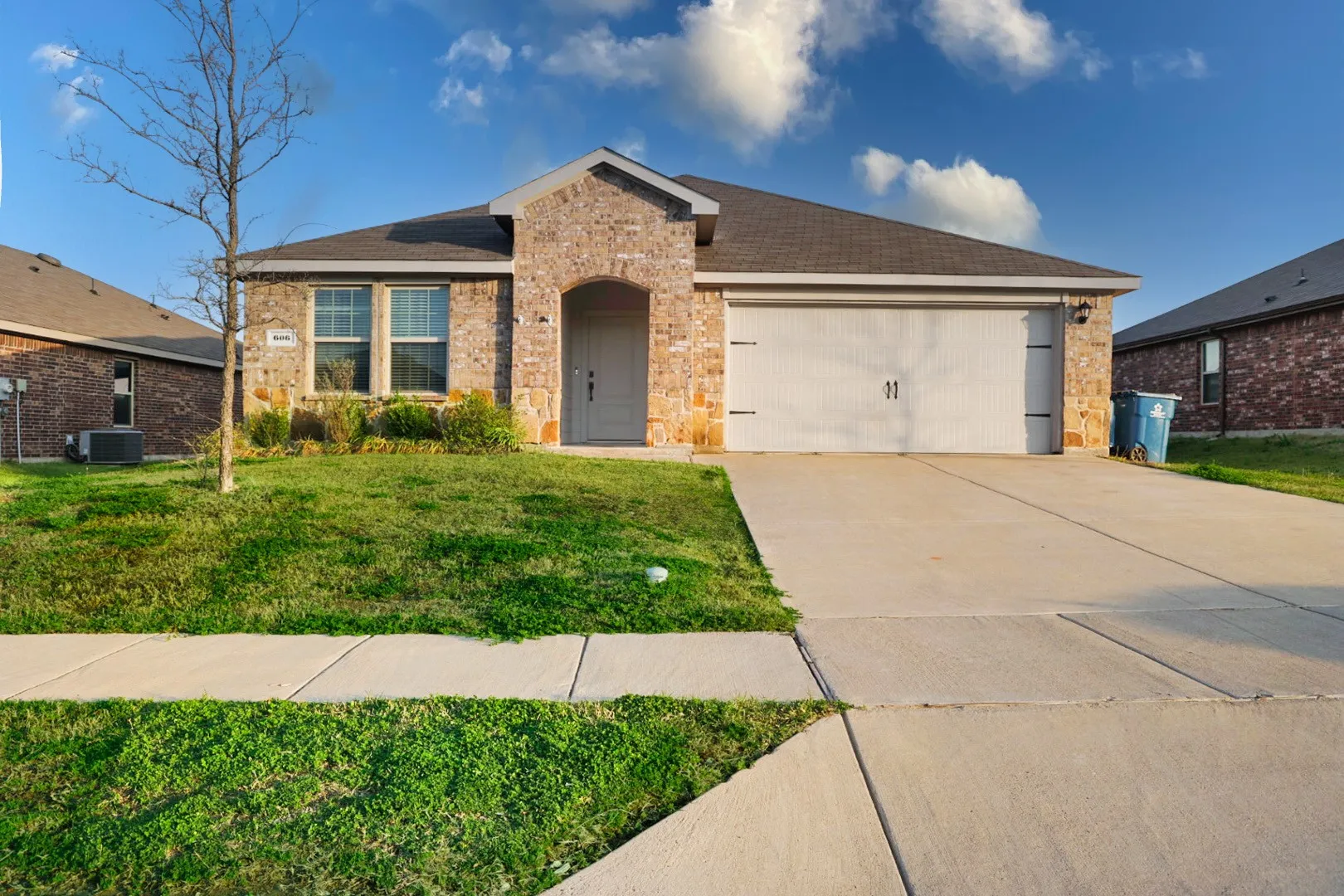 Single Family Residence For Sale in Collin County , 606 Chuck Wagon Drive, Josephine, Texas 75189, 4 Bedroom, 3 Bathroom, 2 Garage spaces, 2,080 Sqft, built in 2021, Price $299,000, mls#21208487, Real Estate Agent in Josephine, Homes For Sale in Collin county, Homes For Sale in Josephine, Realtor in Josephine Texas, Real Estate Brokerage Independent Realty Texas, Luminita Cordes Realtor
