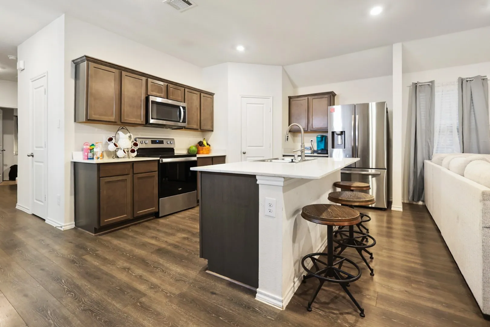 Single Family Residence For Sale in Collin County , 606 Chuck Wagon Drive, Josephine, Texas 75189, 4 Bedroom, 3 Bathroom, 2 Garage spaces, 2,080 Sqft, built in 2021, Price $299,000, mls#21208487, Real Estate Agent in Josephine, Homes For Sale in Collin county, Homes For Sale in Josephine, Realtor in Josephine Texas, Real Estate Brokerage Independent Realty Texas, Luminita Cordes Realtor