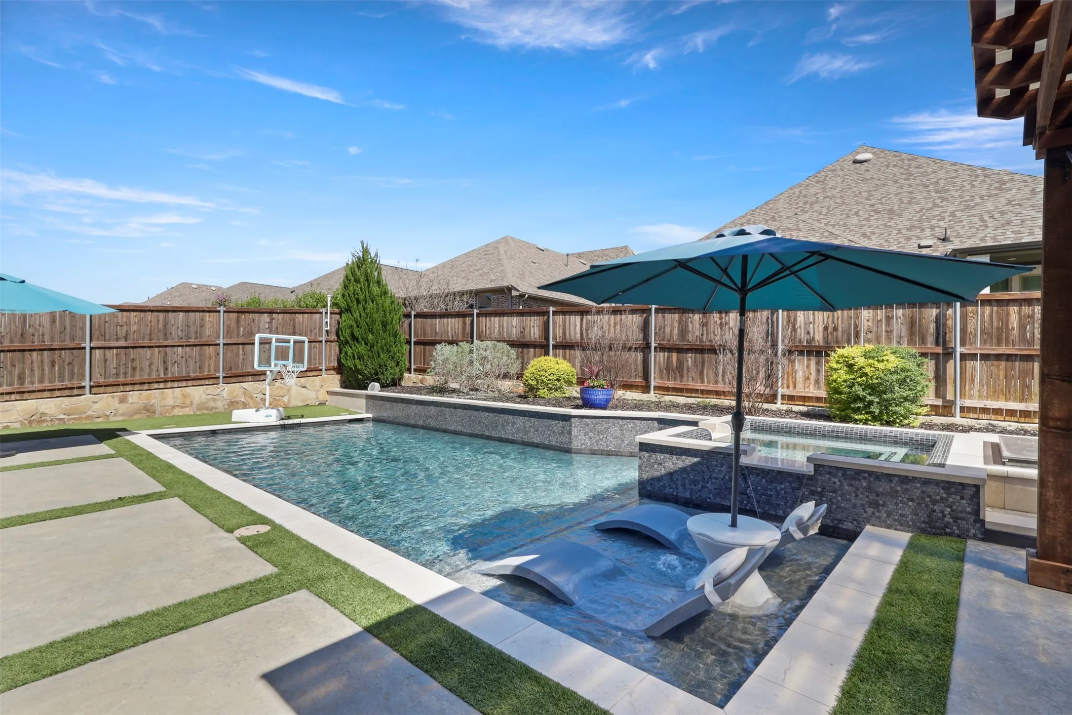 Single Family Residence For Sale in Denton County , 4028 Palomino Road, Aubrey, Texas 76227, 4 Bedroom, 3 Bathroom, 3 Garage spaces, 3,223 Sqft, built in 2020, mls#21207161, Real Estate Agent in Aubrey, Homes For Sale in Denton county, Homes For Sale in Aubrey, Realtor in Aubrey Texas, Real Estate Brokerage Independent Realty Texas, Luminita Cordes Realtor