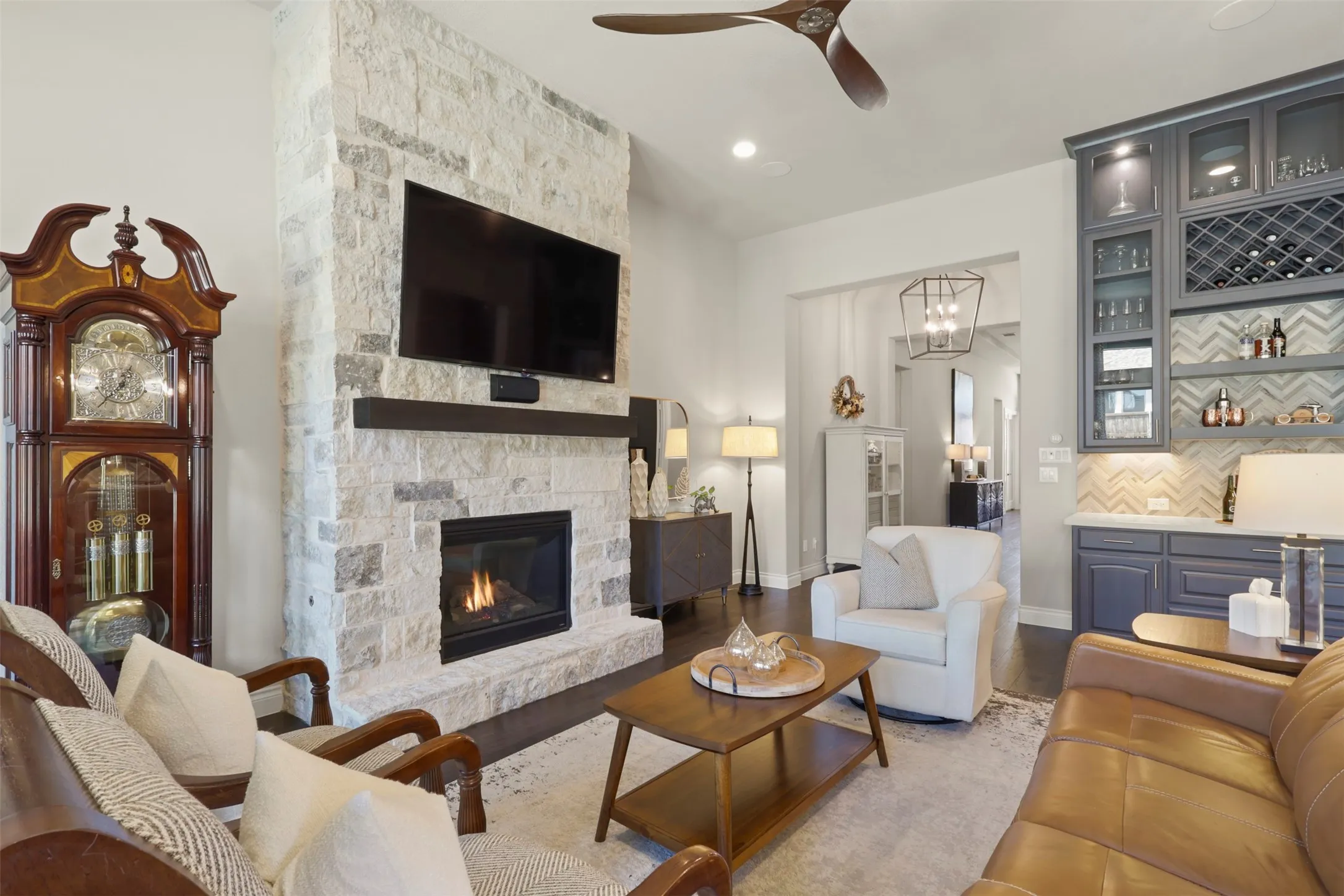 Single Family Residence For Sale in Denton County , 4028 Palomino Road, Aubrey, Texas 76227, 4 Bedroom, 3 Bathroom, 3 Garage spaces, 3,223 Sqft, built in 2020, mls#21207161, Real Estate Agent in Aubrey, Homes For Sale in Denton county, Homes For Sale in Aubrey, Realtor in Aubrey Texas, Real Estate Brokerage Independent Realty Texas, Luminita Cordes Realtor