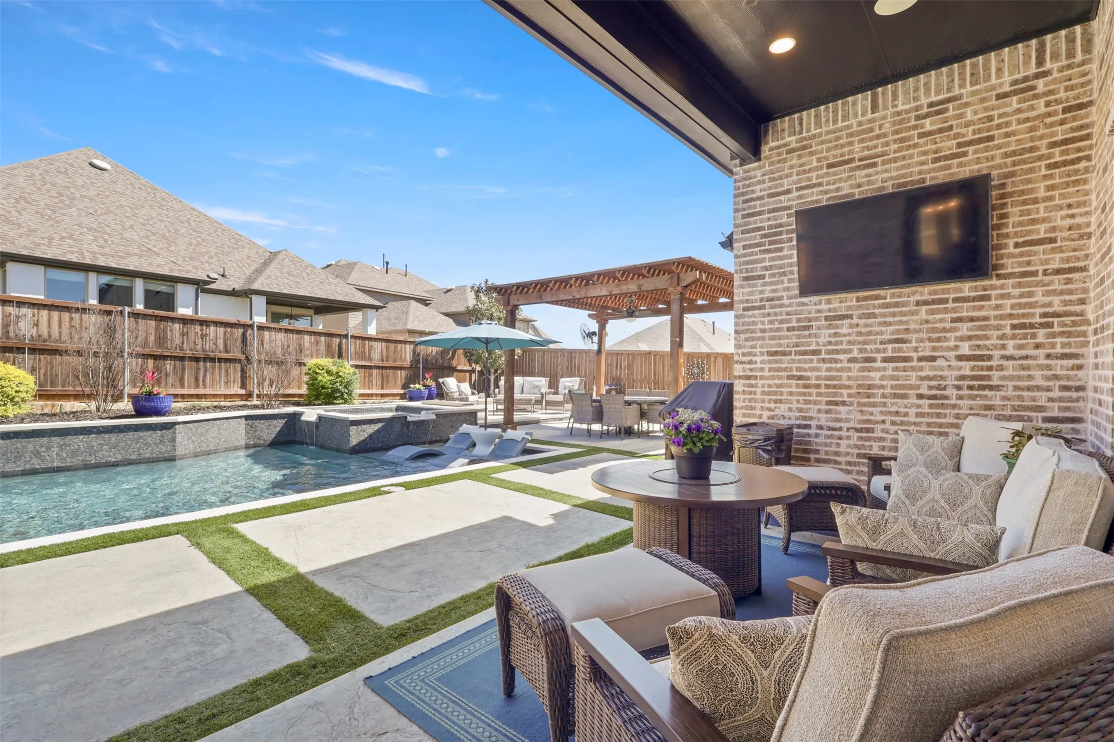 Single Family Residence For Sale in Denton County , 4028 Palomino Road, Aubrey, Texas 76227, 4 Bedroom, 3 Bathroom, 3 Garage spaces, 3,223 Sqft, built in 2020, mls#21207161, Real Estate Agent in Aubrey, Homes For Sale in Denton county, Homes For Sale in Aubrey, Realtor in Aubrey Texas, Real Estate Brokerage Independent Realty Texas, Luminita Cordes Realtor
