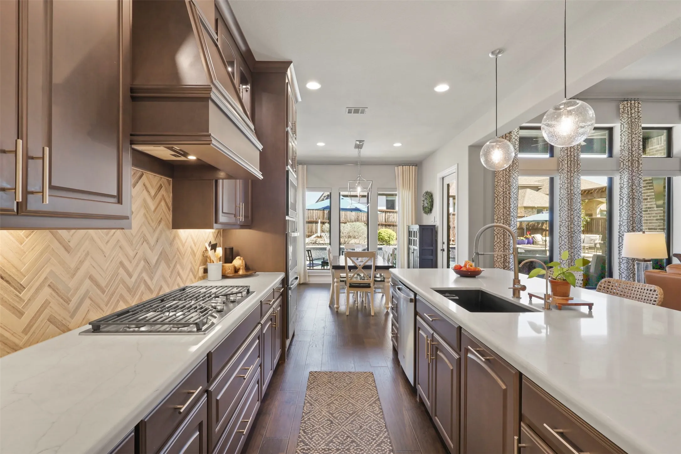 Single Family Residence For Sale in Denton County , 4028 Palomino Road, Aubrey, Texas 76227, 4 Bedroom, 3 Bathroom, 3 Garage spaces, 3,223 Sqft, built in 2020, mls#21207161, Real Estate Agent in Aubrey, Homes For Sale in Denton county, Homes For Sale in Aubrey, Realtor in Aubrey Texas, Real Estate Brokerage Independent Realty Texas, Luminita Cordes Realtor