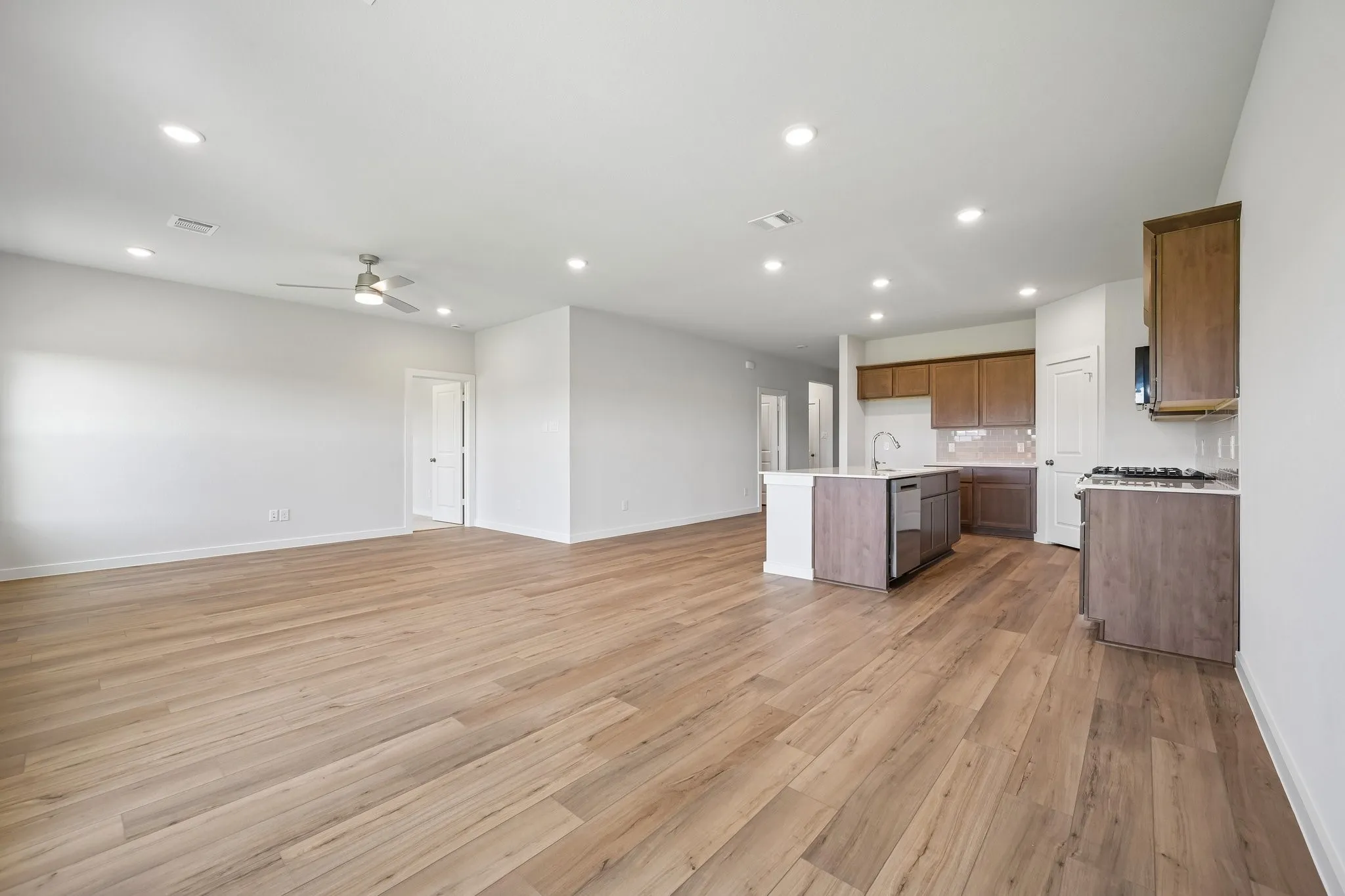 Single Family Residence For Sale in Grayson County , 2204 Trailside Drive, Sherman, Texas 75092, 4 Bedroom, 2 Bathroom, 2 Garage spaces, 1,859 Sqft, built in 2026, New Construction - Incomplete, mls#21208514, Real Estate Agent in Sherman, Homes For Sale in Grayson county, Homes For Sale in Sherman, Realtor in Sherman Texas, Real Estate Brokerage Independent Realty Texas, Luminita Cordes Realtor