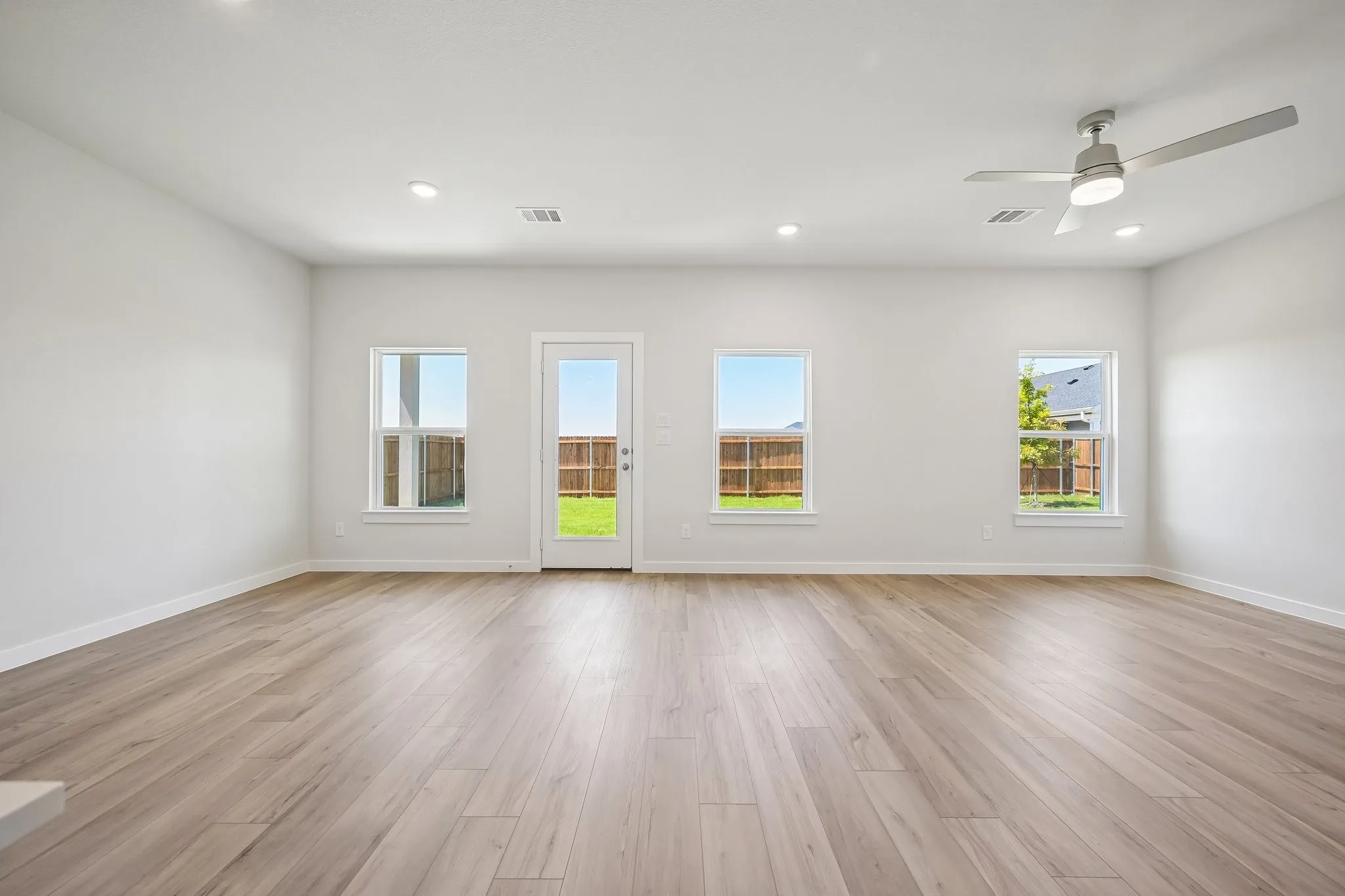 Single Family Residence For Sale in Grayson County , 2204 Trailside Drive, Sherman, Texas 75092, 4 Bedroom, 2 Bathroom, 2 Garage spaces, 1,859 Sqft, built in 2026, New Construction - Incomplete, mls#21208514, Real Estate Agent in Sherman, Homes For Sale in Grayson county, Homes For Sale in Sherman, Realtor in Sherman Texas, Real Estate Brokerage Independent Realty Texas, Luminita Cordes Realtor
