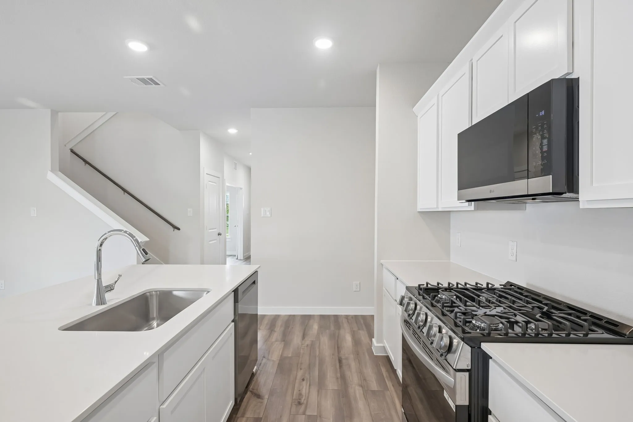 Single Family Residence For Sale in Grayson County , 2208 Trailside Drive, Sherman, Texas 75092, 3 Bedroom, 3 Bathroom, 2 Garage spaces, 2,172 Sqft, built in 2026, New Construction - Incomplete, mls#21208515, Real Estate Agent in Sherman, Homes For Sale in Grayson county, Homes For Sale in Sherman, Realtor in Sherman Texas, Real Estate Brokerage Independent Realty Texas, Luminita Cordes Realtor