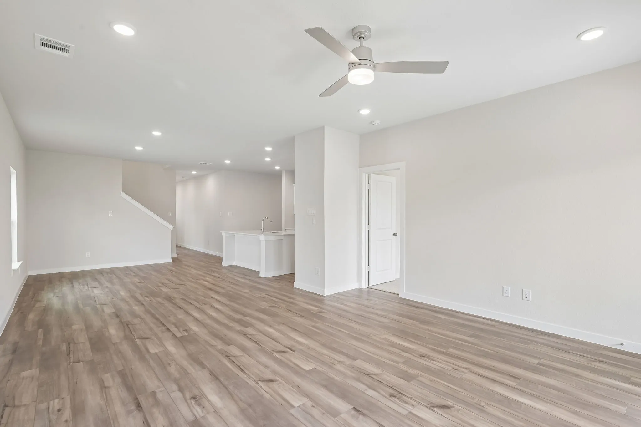 Single Family Residence For Sale in Grayson County , 2208 Trailside Drive, Sherman, Texas 75092, 3 Bedroom, 3 Bathroom, 2 Garage spaces, 2,172 Sqft, built in 2026, New Construction - Incomplete, mls#21208515, Real Estate Agent in Sherman, Homes For Sale in Grayson county, Homes For Sale in Sherman, Realtor in Sherman Texas, Real Estate Brokerage Independent Realty Texas, Luminita Cordes Realtor