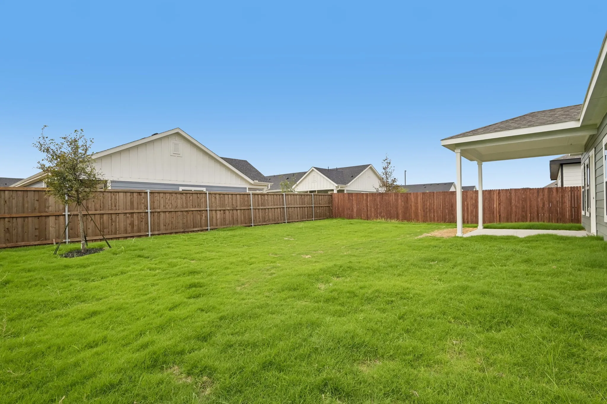 Single Family Residence For Sale in Grayson County , 2208 Trailside Drive, Sherman, Texas 75092, 3 Bedroom, 3 Bathroom, 2 Garage spaces, 2,172 Sqft, built in 2026, New Construction - Incomplete, mls#21208515, Real Estate Agent in Sherman, Homes For Sale in Grayson county, Homes For Sale in Sherman, Realtor in Sherman Texas, Real Estate Brokerage Independent Realty Texas, Luminita Cordes Realtor