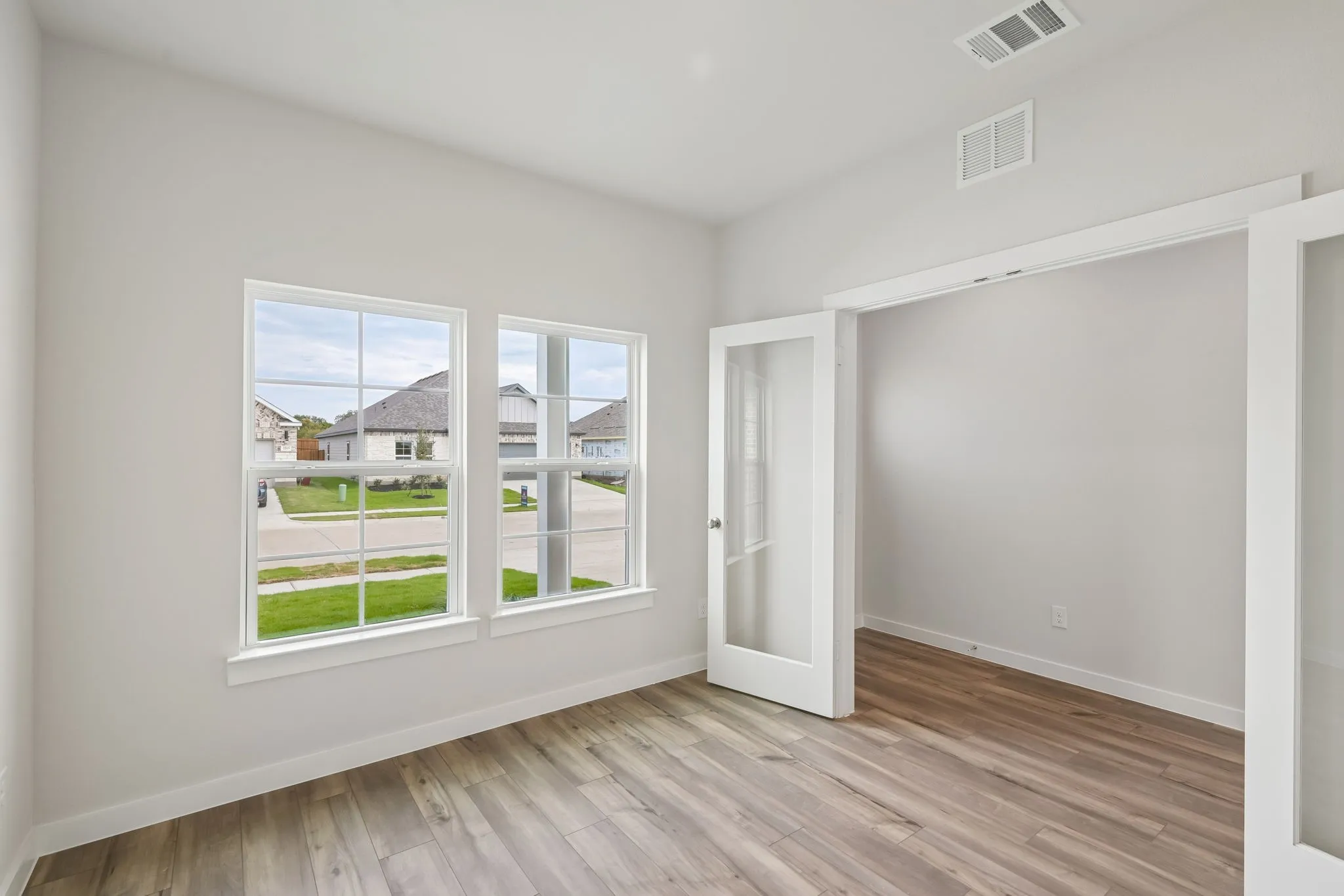 Single Family Residence For Sale in Grayson County , 2208 Trailside Drive, Sherman, Texas 75092, 3 Bedroom, 3 Bathroom, 2 Garage spaces, 2,172 Sqft, built in 2026, New Construction - Incomplete, mls#21208515, Real Estate Agent in Sherman, Homes For Sale in Grayson county, Homes For Sale in Sherman, Realtor in Sherman Texas, Real Estate Brokerage Independent Realty Texas, Luminita Cordes Realtor