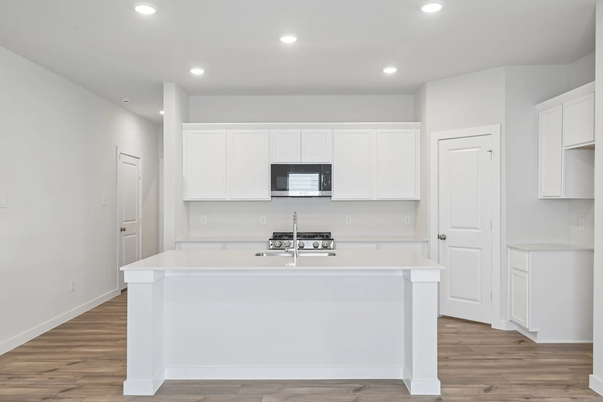 Single Family Residence For Sale in Grayson County , 2208 Trailside Drive, Sherman, Texas 75092, 3 Bedroom, 3 Bathroom, 2 Garage spaces, 2,172 Sqft, built in 2026, New Construction - Incomplete, mls#21208515, Real Estate Agent in Sherman, Homes For Sale in Grayson county, Homes For Sale in Sherman, Realtor in Sherman Texas, Real Estate Brokerage Independent Realty Texas, Luminita Cordes Realtor