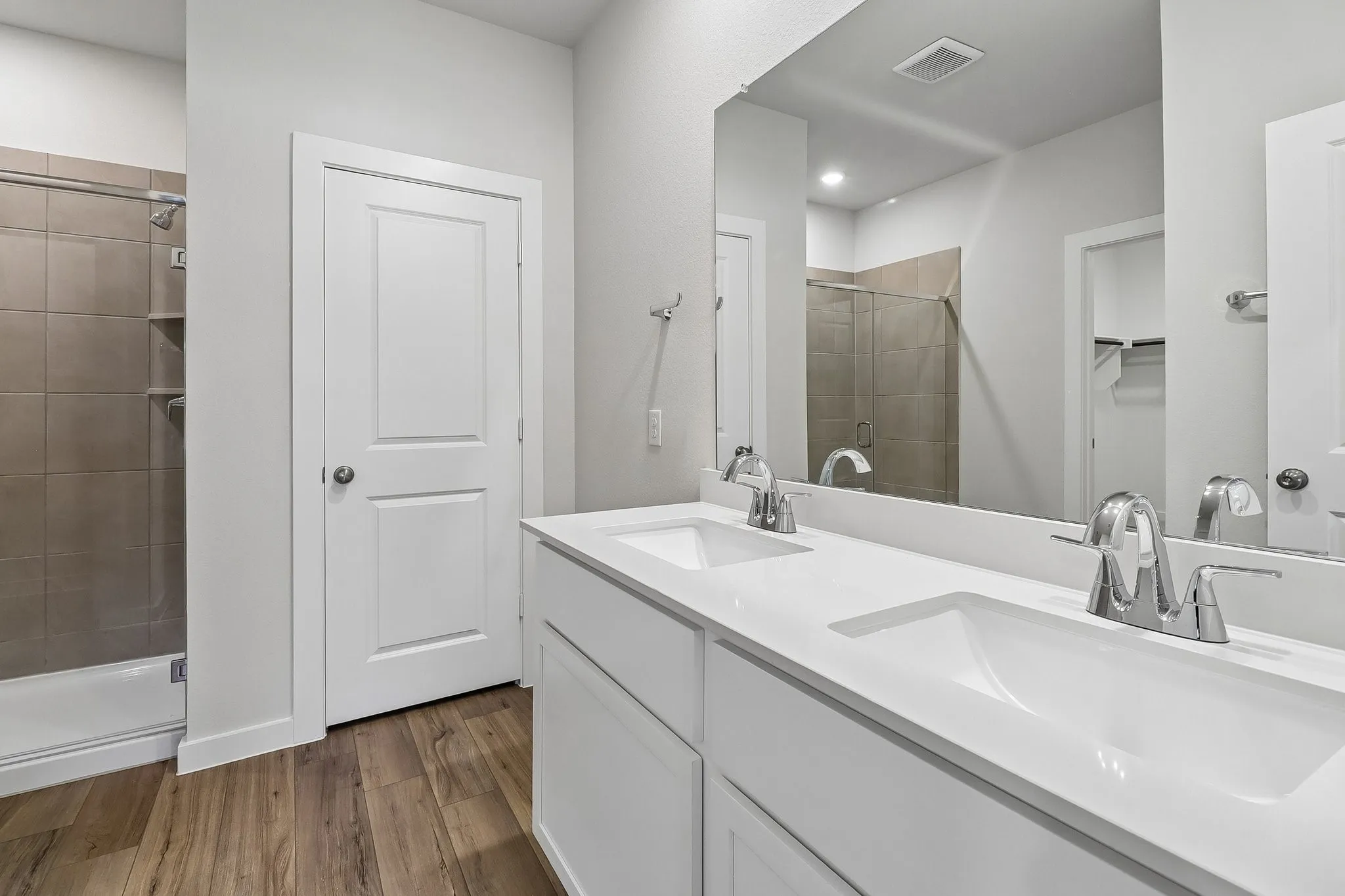 Single Family Residence For Sale in Kaufman County , 727 Carson Drive, Forney, Texas 75126, 4 Bedroom, 2 Bathroom, 2 Garage spaces, 1,859 Sqft, built in 2026, New Construction - Incomplete, mls#21208517, Real Estate Agent in Forney, Homes For Sale in Kaufman county, Homes For Sale in Forney, Realtor in Forney Texas, Real Estate Brokerage Independent Realty Texas, Luminita Cordes Realtor