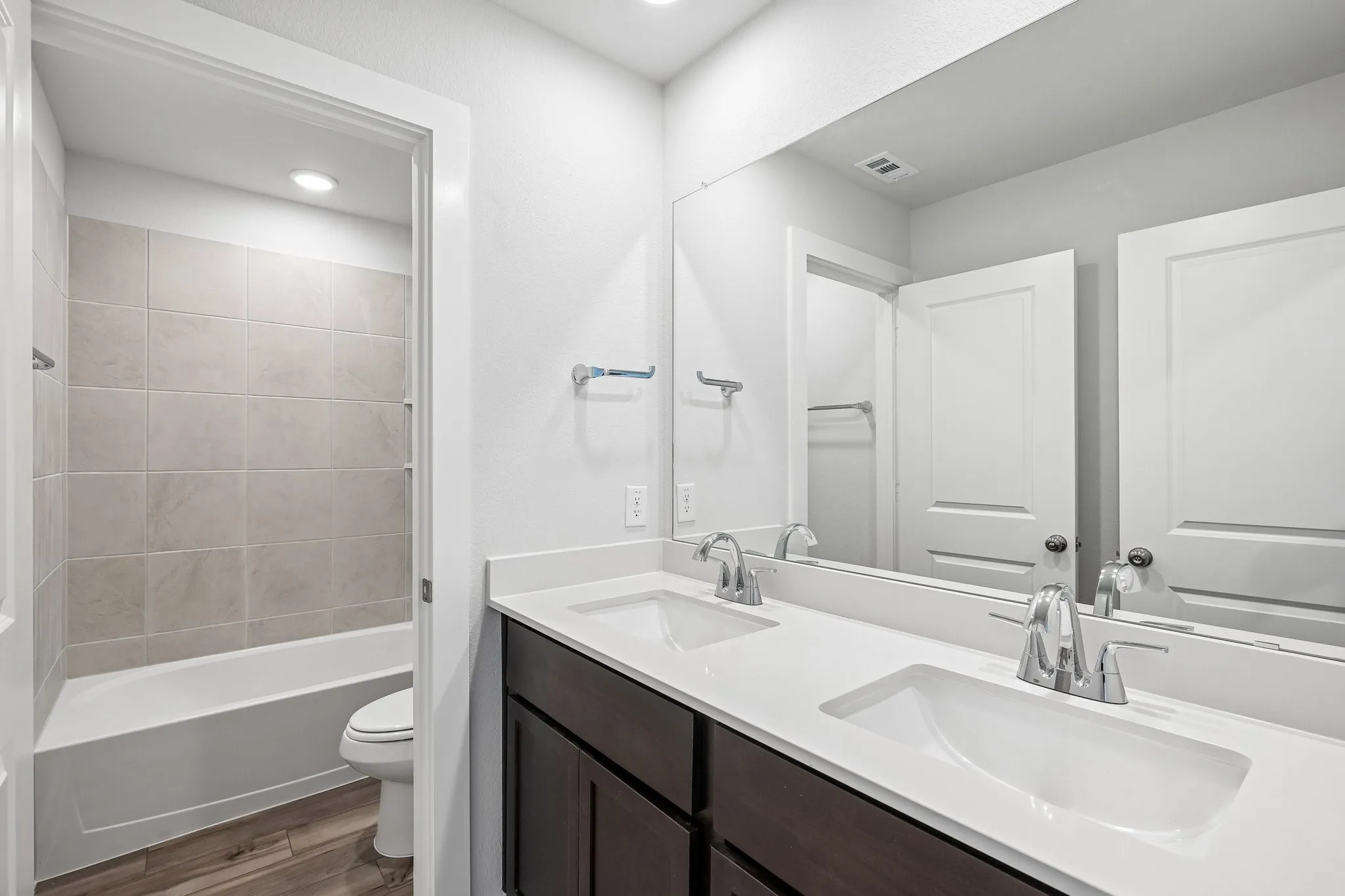 Single Family Residence For Sale in Kaufman County , 738 Carson Drive, Forney, Texas 75126, 4 Bedroom, 3 Bathroom, 2 Garage spaces, 2,003 Sqft, built in 2026, New Construction - Incomplete, mls#21208518, Real Estate Agent in Forney, Homes For Sale in Kaufman county, Homes For Sale in Forney, Realtor in Forney Texas, Real Estate Brokerage Independent Realty Texas, Luminita Cordes Realtor
