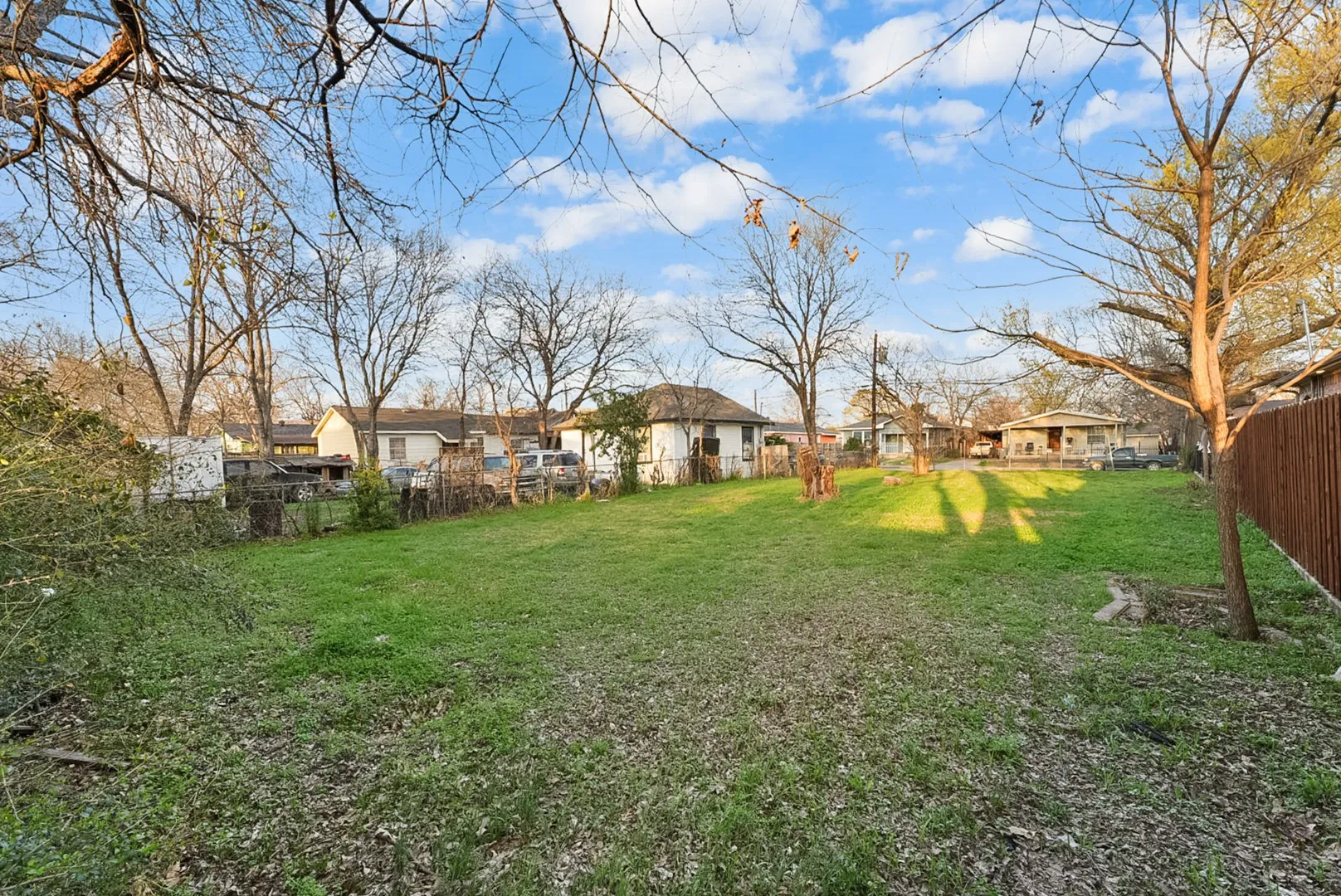 Improved Land For Sale in Dallas County , 3415 Crossman Avenue, Dallas, Texas 75212, 0, 0, Garage spaces, 0 Sqft, built in 0, mls#21208530, Real Estate Agent in Dallas, Homes For Sale in Dallas county, Homes For Sale in Dallas, Realtor in Dallas Texas, Real Estate Brokerage Independent Realty Texas, Luminita Cordes Realtor