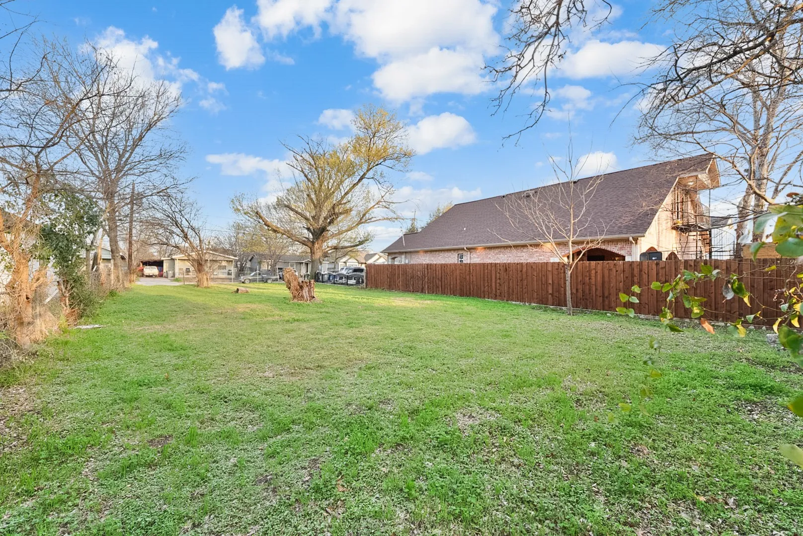 Improved Land For Sale in Dallas County , 3415 Crossman Avenue, Dallas, Texas 75212, 0, 0, Garage spaces, 0 Sqft, built in 0, mls#21208530, Real Estate Agent in Dallas, Homes For Sale in Dallas county, Homes For Sale in Dallas, Realtor in Dallas Texas, Real Estate Brokerage Independent Realty Texas, Luminita Cordes Realtor