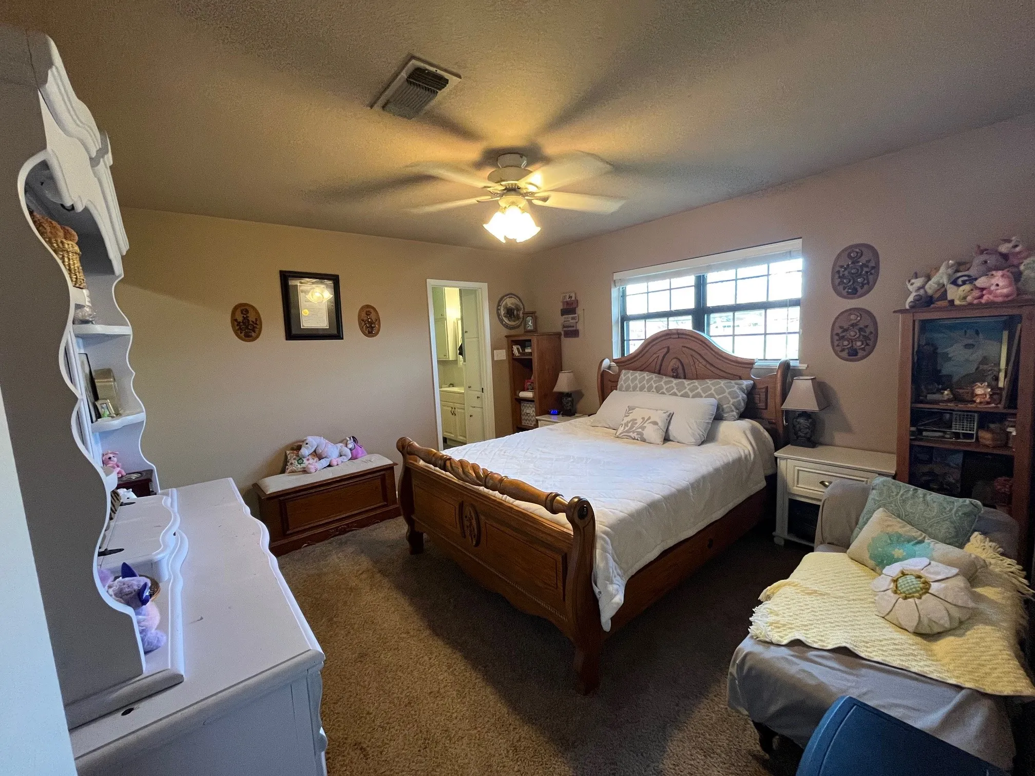 Single Family Residence For Sale in Brown County , 2204 Indian Creek Road, Brownwood, Texas 76801, 3 Bedrooms, 2 Bathrooms, Garage spaces, 1,836 Sqft, built in 1978, Price $227,500, mls#21208541, Real Estate Agent in Brownwood, Homes For Sale in Brown county, Homes For Sale in Brownwood, Realtor in Brownwood Texas, Real Estate Brokerage Independent Realty Texas, Luminita Cordes Realtor