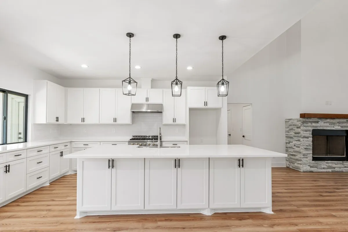 Single Family Residence For Sale in Henderson County , 649 Enchanted Isles Drive, Mabank, Texas 75156, 4 Bedroom, 3 Bathroom, 3 Garage spaces, 2,860 Sqft, built in 2024, mls#21207036, Real Estate Agent in Mabank, Homes For Sale in Henderson county, Homes For Sale in Mabank, Realtor in Mabank Texas, Real Estate Brokerage Independent Realty Texas, Luminita Cordes Realtor