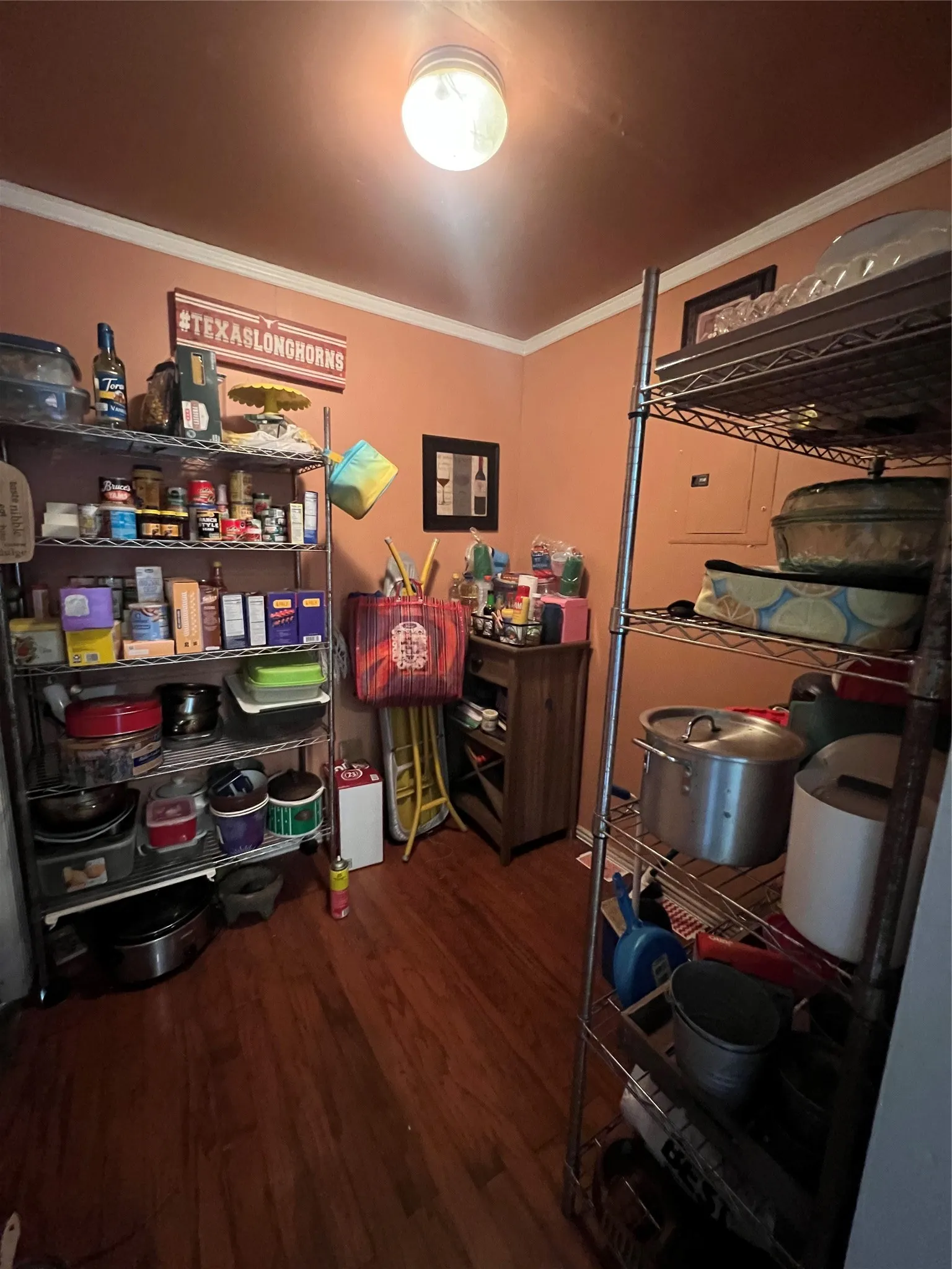 Single Family Residence For Sale in Tarrant County , 4704 Carlyle Drive, Fort Worth, Texas 76132, 3 Bedroom, 2 Bathroom, 1 Garage spaces, 1,162 Sqft, built in 1959, mls#21208427, Real Estate Agent in Fort Worth, Homes For Sale in Tarrant county, Homes For Sale in Fort Worth, Realtor in Fort Worth Texas, Real Estate Brokerage Independent Realty Texas, Luminita Cordes Realtor
