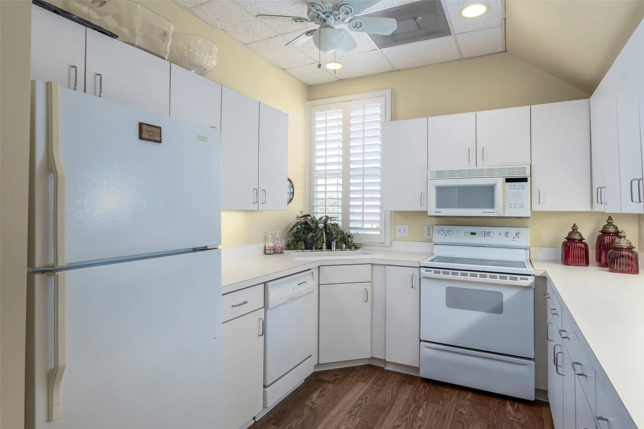 Office For Sale in Tarrant County , 2308 Michigan Court, Dalworthington Gardens, Texas 76016, 0, 0, Garage spaces, 0 Sqft, built in 2001, Preowned, Price $650,000, mls#21200931, Real Estate Agent in Dalworthington Gardens, Homes For Sale in Tarrant county, Homes For Sale in Dalworthington Gardens, Realtor in Dalworthington Gardens Texas, Real Estate Brokerage Independent Realty Texas, Luminita Cordes Realtor