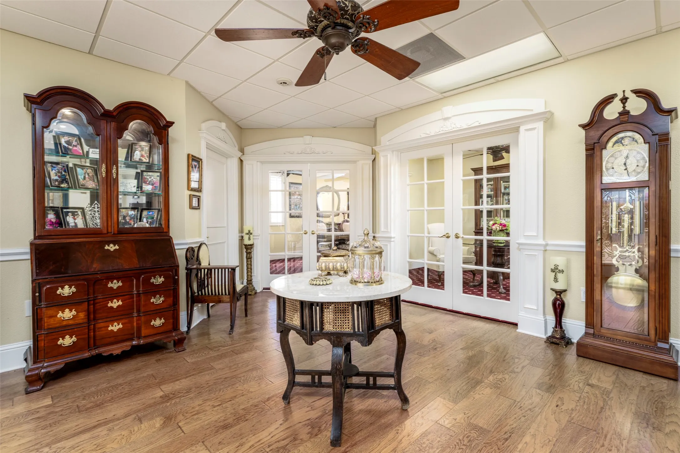 Office For Sale in Tarrant County , 2308 Michigan Court, Dalworthington Gardens, Texas 76016, 0, 0, Garage spaces, 0 Sqft, built in 2001, Preowned, Price $650,000, mls#21200931, Real Estate Agent in Dalworthington Gardens, Homes For Sale in Tarrant county, Homes For Sale in Dalworthington Gardens, Realtor in Dalworthington Gardens Texas, Real Estate Brokerage Independent Realty Texas, Luminita Cordes Realtor