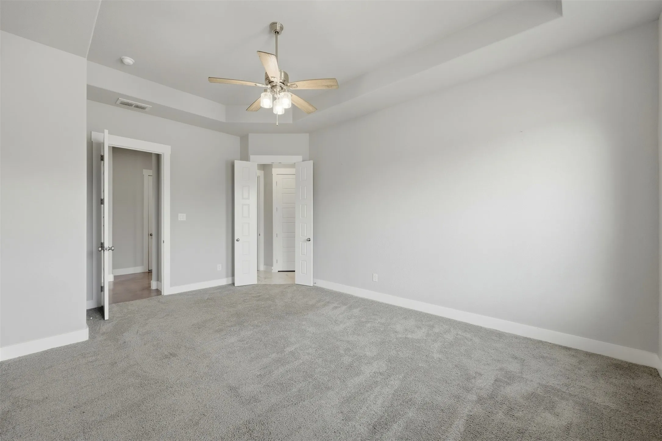 Single Family Residence For Sale in Ellis County , 3550 Sharp Court, Midlothian, Texas 76065, 4 Bedroom, 3 Bathroom, 3 Garage spaces, 3,180 Sqft, built in 2020, mls#21208607, Real Estate Agent in Midlothian, Homes For Sale in Ellis county, Homes For Sale in Midlothian, Realtor in Midlothian Texas, Real Estate Brokerage Independent Realty Texas, Luminita Cordes Realtor