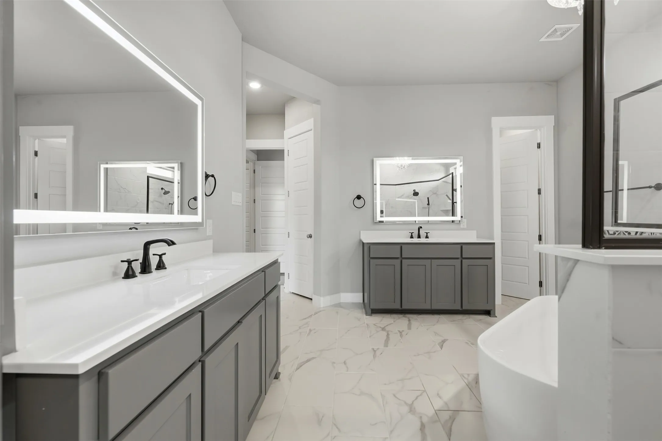 Single Family Residence For Sale in Ellis County , 3550 Sharp Court, Midlothian, Texas 76065, 4 Bedroom, 3 Bathroom, 3 Garage spaces, 3,180 Sqft, built in 2020, mls#21208607, Real Estate Agent in Midlothian, Homes For Sale in Ellis county, Homes For Sale in Midlothian, Realtor in Midlothian Texas, Real Estate Brokerage Independent Realty Texas, Luminita Cordes Realtor