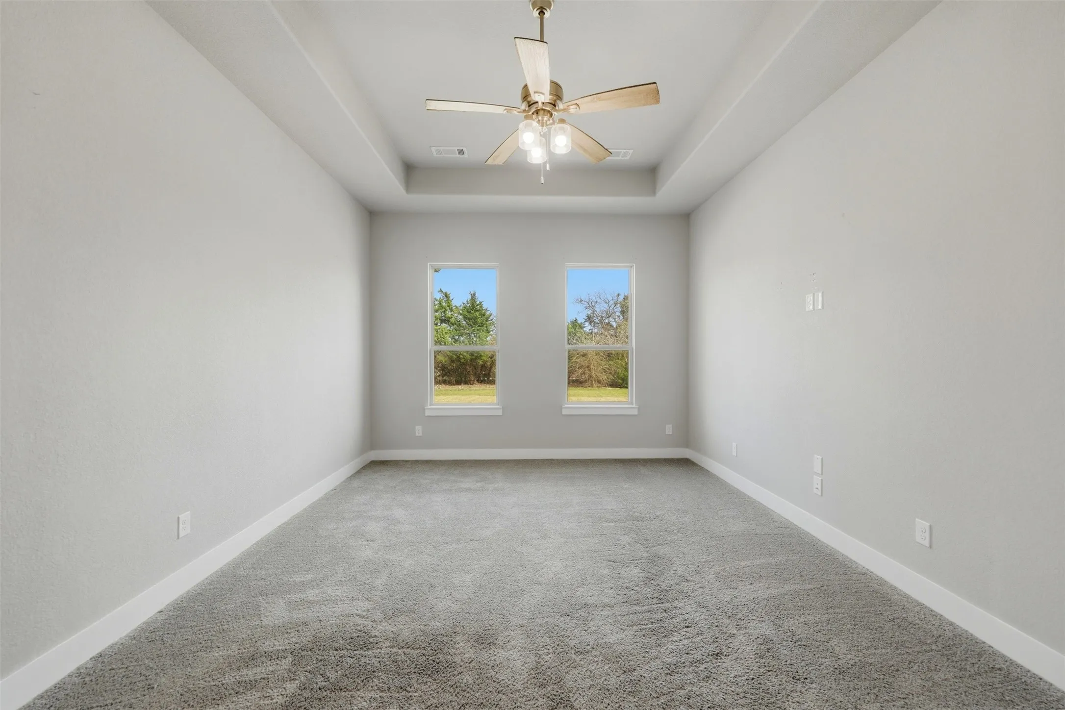 Single Family Residence For Sale in Ellis County , 3550 Sharp Court, Midlothian, Texas 76065, 4 Bedroom, 3 Bathroom, 3 Garage spaces, 3,180 Sqft, built in 2020, mls#21208607, Real Estate Agent in Midlothian, Homes For Sale in Ellis county, Homes For Sale in Midlothian, Realtor in Midlothian Texas, Real Estate Brokerage Independent Realty Texas, Luminita Cordes Realtor