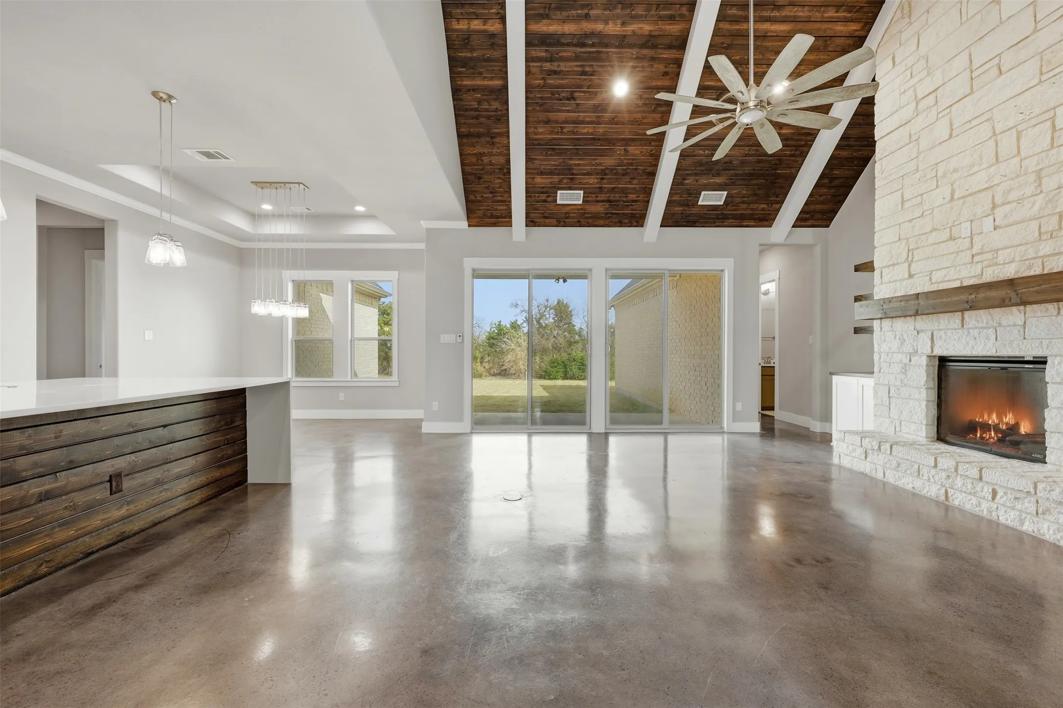 Single Family Residence For Sale in Ellis County , 3550 Sharp Court, Midlothian, Texas 76065, 4 Bedroom, 3 Bathroom, 3 Garage spaces, 3,180 Sqft, built in 2020, mls#21208607, Real Estate Agent in Midlothian, Homes For Sale in Ellis county, Homes For Sale in Midlothian, Realtor in Midlothian Texas, Real Estate Brokerage Independent Realty Texas, Luminita Cordes Realtor