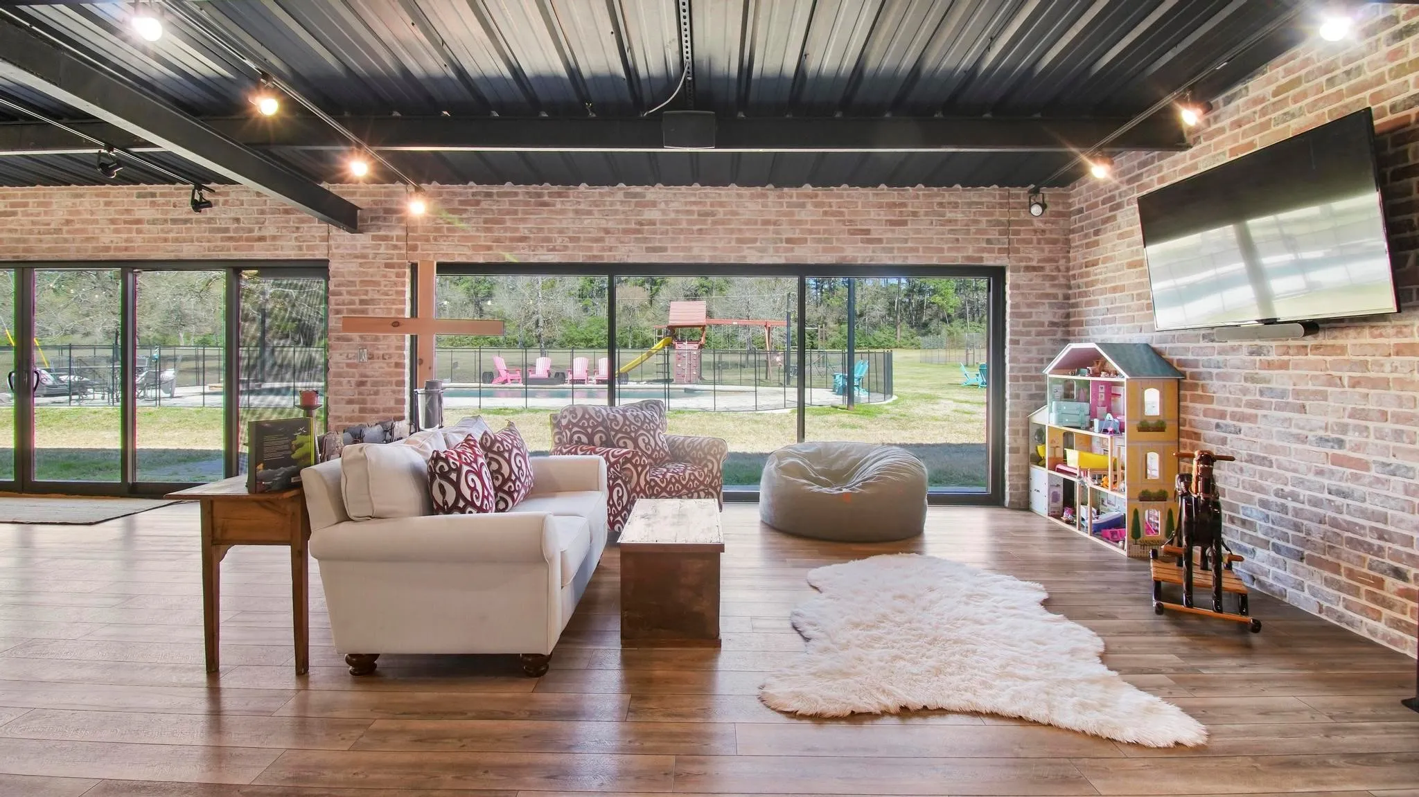 Single Family Residence For Sale in Grimes County , 19225 Forest Service Road 219, Richards, Texas 77873, 4 Bedrooms, 4 Bathrooms, 4 Garage spaces, 4,197 Sqft, built in 2024, Price $2,500,000, mls#21208635, Real Estate Agent in Richards, Homes For Sale in Grimes county, Homes For Sale in Richards, Realtor in Richards Texas, Real Estate Brokerage Independent Realty Texas, Luminita Cordes Realtor