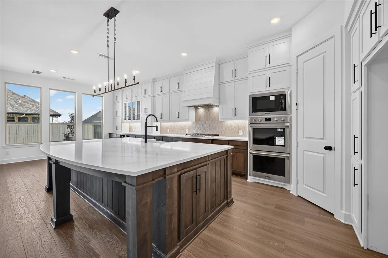 Single Family Residence For Sale in Denton County , 304 Barnwood Way, Northlake, Texas 76247, 5 Bedroom, 7 Bathroom, 3 Garage spaces, 3,983 Sqft, built in 2026, New Construction - Incomplete, mls#21208302, Real Estate Agent in Northlake, Homes For Sale in Denton county, Homes For Sale in Northlake, Realtor in Northlake Texas, Real Estate Brokerage Independent Realty Texas, Luminita Cordes Realtor