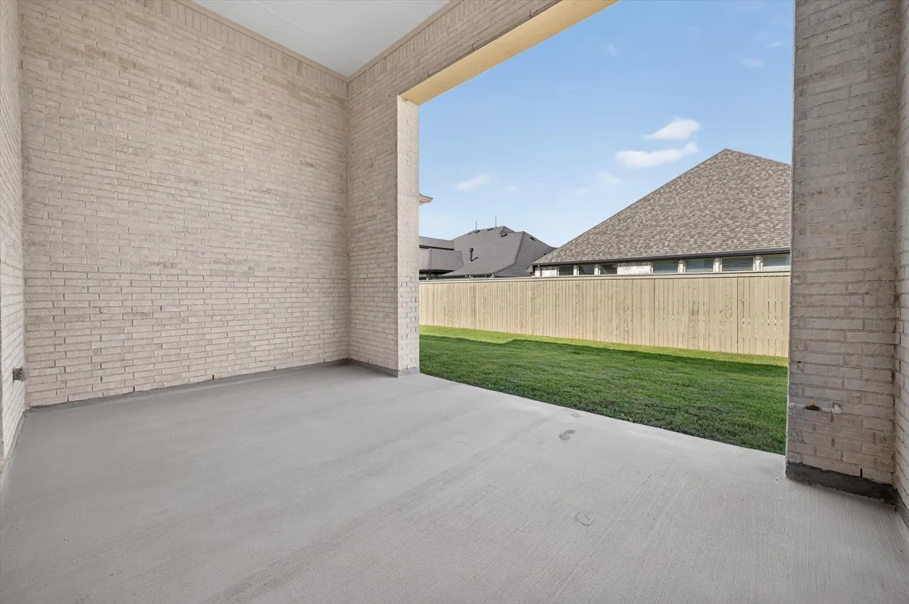Single Family Residence For Sale in Denton County , 304 Barnwood Way, Northlake, Texas 76247, 5 Bedroom, 7 Bathroom, 3 Garage spaces, 3,983 Sqft, built in 2026, New Construction - Incomplete, mls#21208302, Real Estate Agent in Northlake, Homes For Sale in Denton county, Homes For Sale in Northlake, Realtor in Northlake Texas, Real Estate Brokerage Independent Realty Texas, Luminita Cordes Realtor