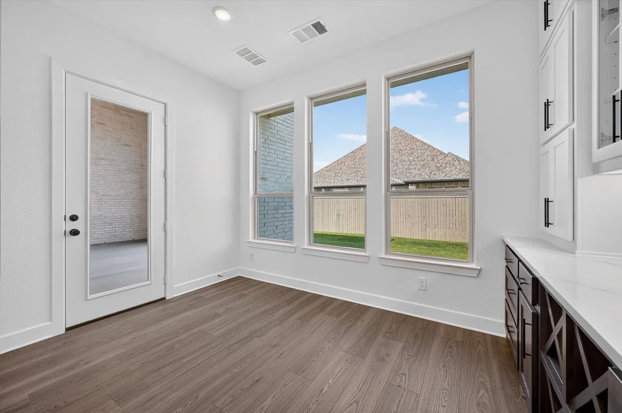 Single Family Residence For Sale in Denton County , 304 Barnwood Way, Northlake, Texas 76247, 5 Bedroom, 7 Bathroom, 3 Garage spaces, 3,983 Sqft, built in 2026, New Construction - Incomplete, mls#21208302, Real Estate Agent in Northlake, Homes For Sale in Denton county, Homes For Sale in Northlake, Realtor in Northlake Texas, Real Estate Brokerage Independent Realty Texas, Luminita Cordes Realtor