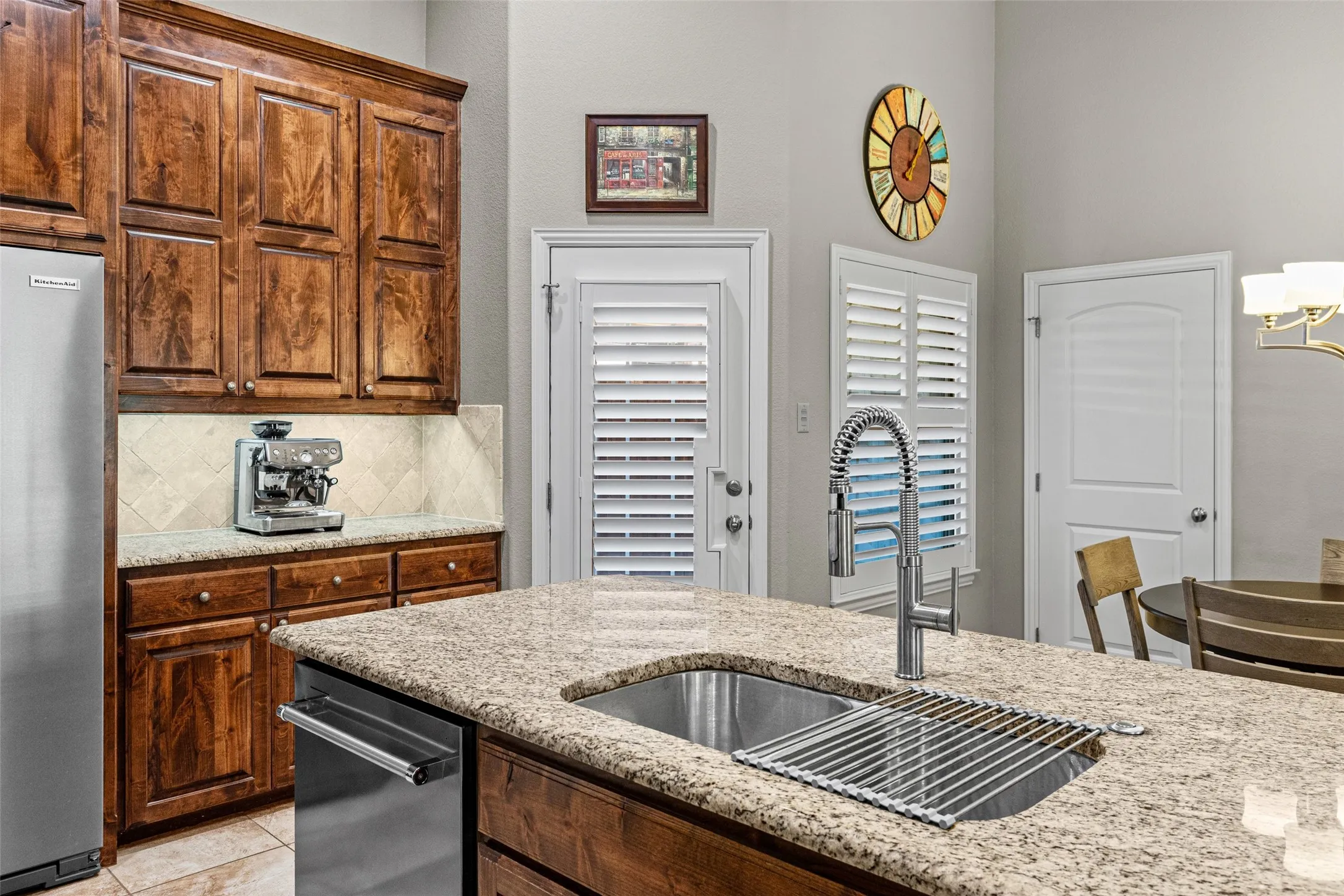Single Family Residence For Sale in Hood County , 2214 Cobblestone Court, Granbury, Texas 76049, 3 Bedroom, 2 Bathroom, 2 Garage spaces, 1,440 Sqft, built in 2014, Preowned, Price $324,900, mls#21208590, Real Estate Agent in Granbury, Homes For Sale in Hood county, Homes For Sale in Granbury, Realtor in Granbury Texas, Real Estate Brokerage Independent Realty Texas, Luminita Cordes Realtor
