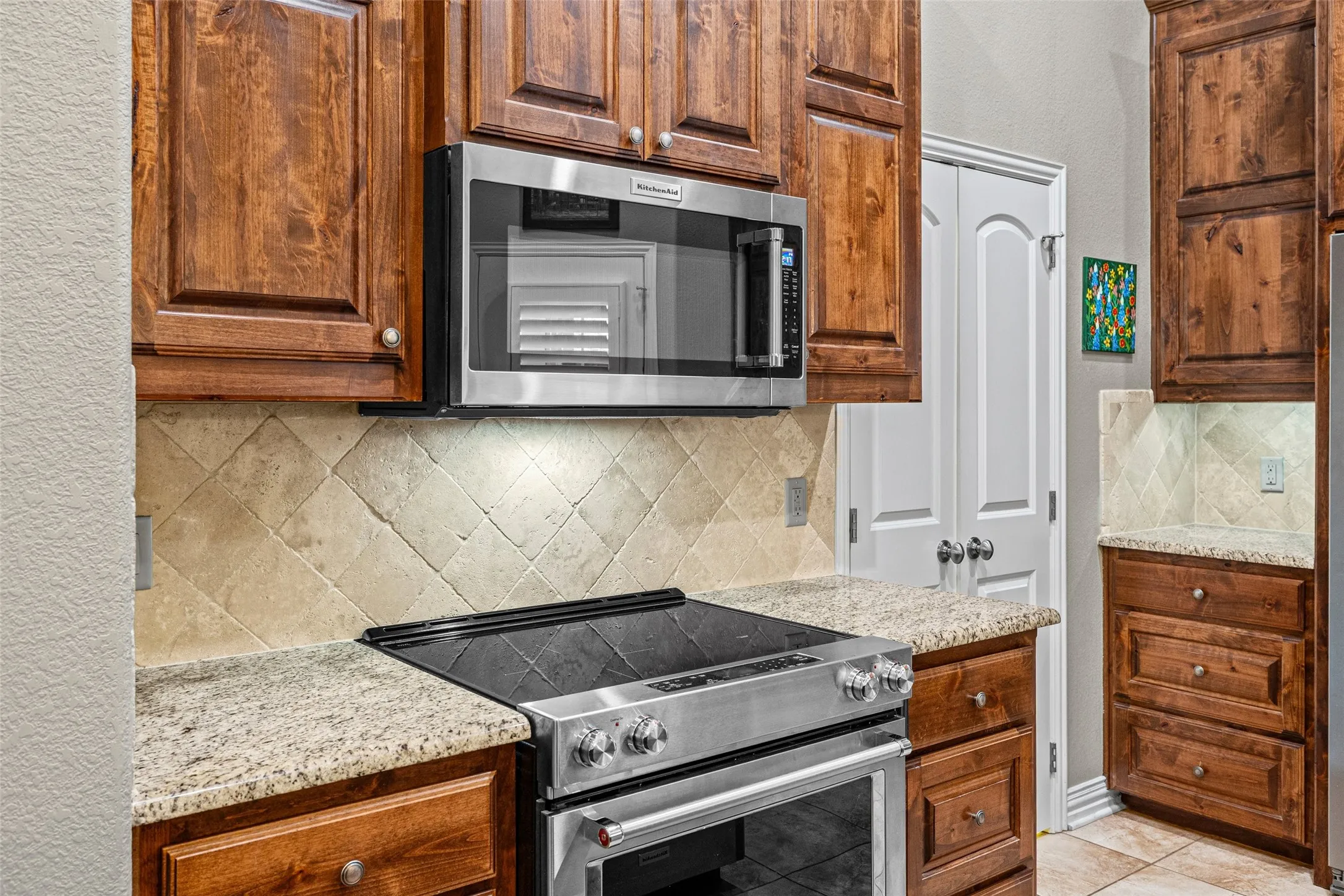 Single Family Residence For Sale in Hood County , 2214 Cobblestone Court, Granbury, Texas 76049, 3 Bedroom, 2 Bathroom, 2 Garage spaces, 1,440 Sqft, built in 2014, Preowned, Price $324,900, mls#21208590, Real Estate Agent in Granbury, Homes For Sale in Hood county, Homes For Sale in Granbury, Realtor in Granbury Texas, Real Estate Brokerage Independent Realty Texas, Luminita Cordes Realtor
