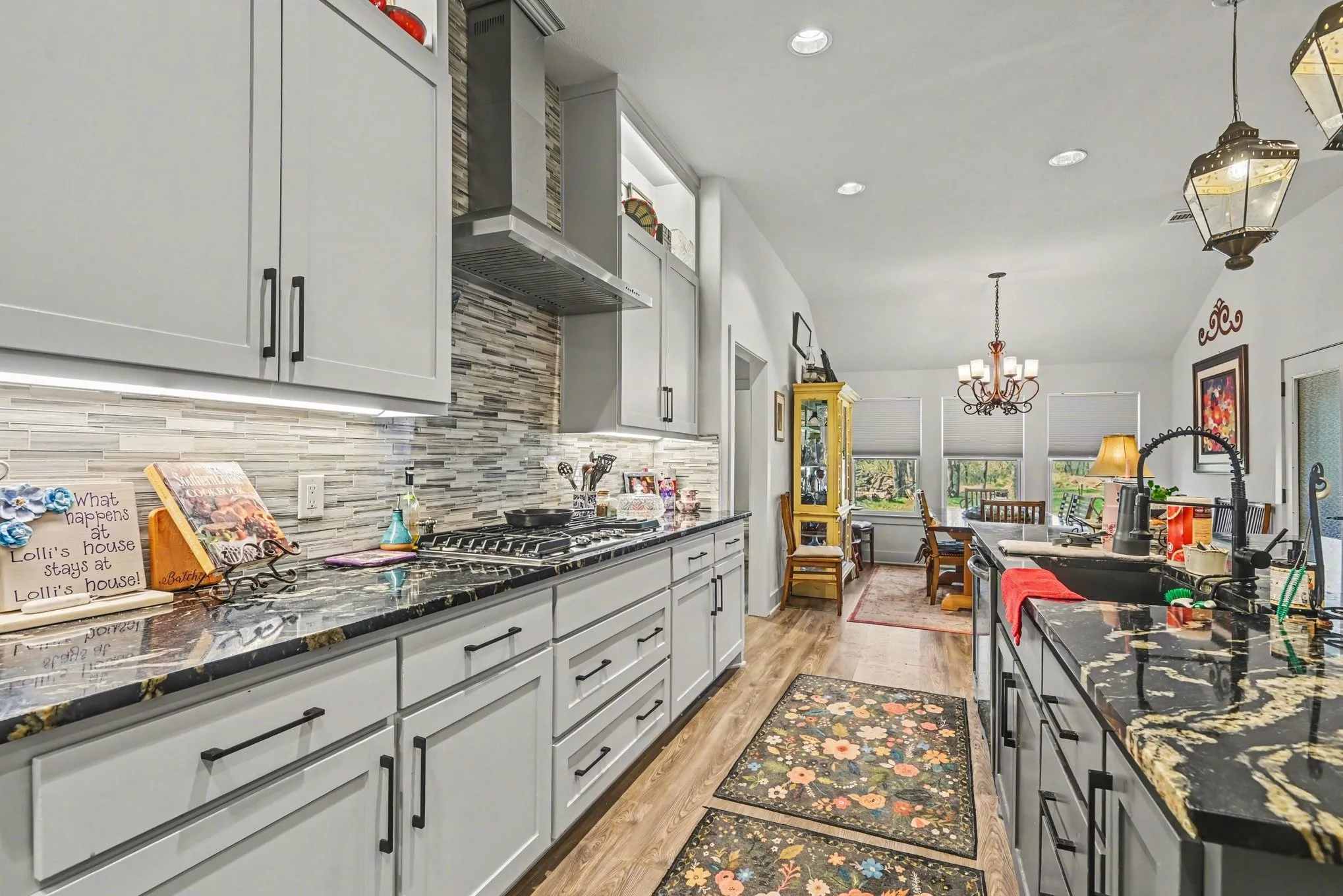 Single Family Residence For Sale in Wise County , 192 Grand Harbor Boulevard, Chico, Texas 76431, 3 Bedroom, 4 Bathroom, 2 Garage spaces, 2,539 Sqft, built in 2021, Preowned, mls#21203885, Real Estate Agent in Chico, Homes For Sale in Wise county, Homes For Sale in Chico, Realtor in Chico Texas, Real Estate Brokerage Independent Realty Texas, Luminita Cordes Realtor