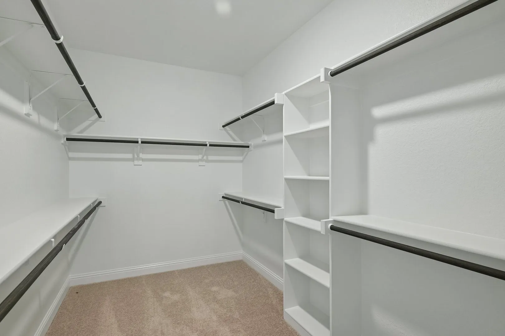 37-web-or-mls-Liberty Crossing Ave-S3107-037