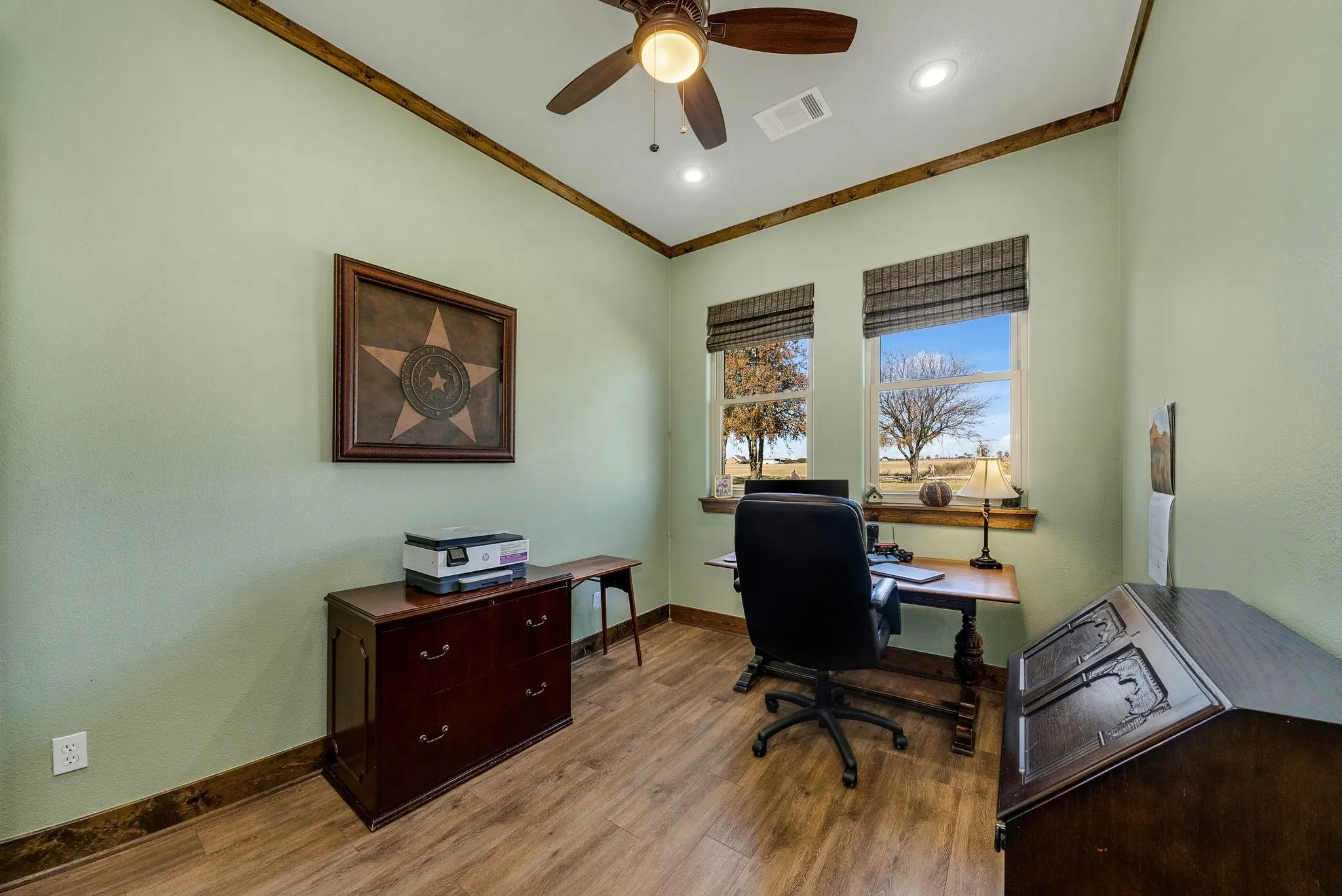 Single Family Residence For Sale in Grayson County , 650 Scoggins Road, Tioga, Texas 76271, 4 Bedroom, 3 Bathroom, 3 Garage spaces, 2,400 Sqft, built in 2016, Preowned, Price $1,299,000, mls#21203886, Real Estate Agent in Tioga, Homes For Sale in Grayson county, Homes For Sale in Tioga, Realtor in Tioga Texas, Real Estate Brokerage Independent Realty Texas, Luminita Cordes Realtor