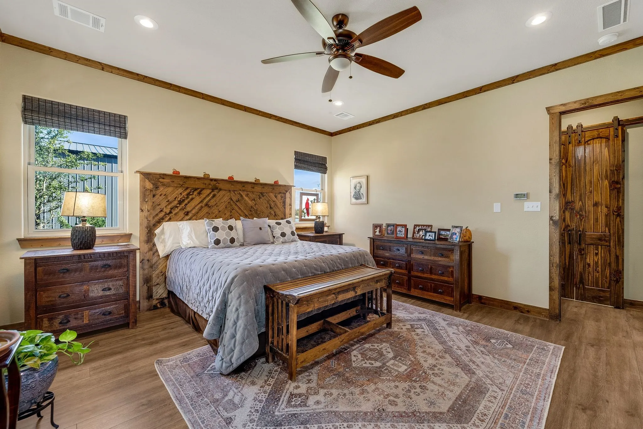 Single Family Residence For Sale in Grayson County , 650 Scoggins Road, Tioga, Texas 76271, 4 Bedroom, 3 Bathroom, 3 Garage spaces, 2,400 Sqft, built in 2016, Preowned, Price $1,299,000, mls#21203886, Real Estate Agent in Tioga, Homes For Sale in Grayson county, Homes For Sale in Tioga, Realtor in Tioga Texas, Real Estate Brokerage Independent Realty Texas, Luminita Cordes Realtor