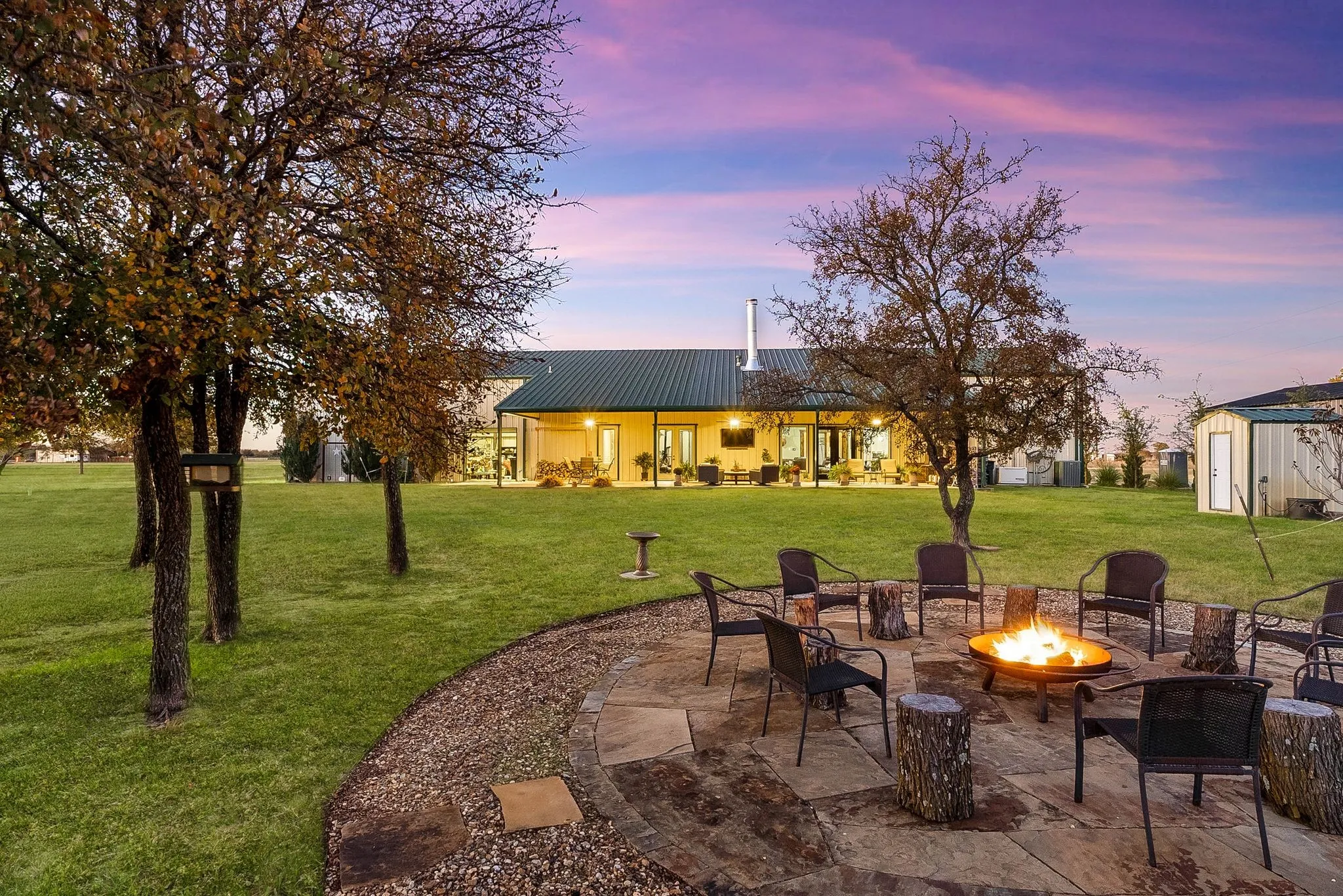 Single Family Residence For Sale in Grayson County , 650 Scoggins Road, Tioga, Texas 76271, 4 Bedroom, 3 Bathroom, 3 Garage spaces, 2,400 Sqft, built in 2016, Preowned, Price $1,299,000, mls#21203886, Real Estate Agent in Tioga, Homes For Sale in Grayson county, Homes For Sale in Tioga, Realtor in Tioga Texas, Real Estate Brokerage Independent Realty Texas, Luminita Cordes Realtor