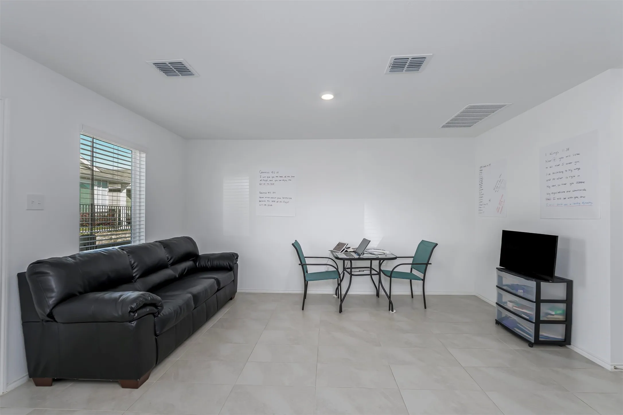 Condominium For Sale in Tarrant County , 8741 Cottage Creek Drive, Fort Worth, Texas 76123, 2 Bedroom, 2 Bathroom, Garage spaces, 760 Sqft, built in 2023, Preowned, mls#21208748, Real Estate Agent in Fort Worth, Homes For Sale in Tarrant county, Homes For Sale in Fort Worth, Realtor in Fort Worth Texas, Real Estate Brokerage Independent Realty Texas, Luminita Cordes Realtor