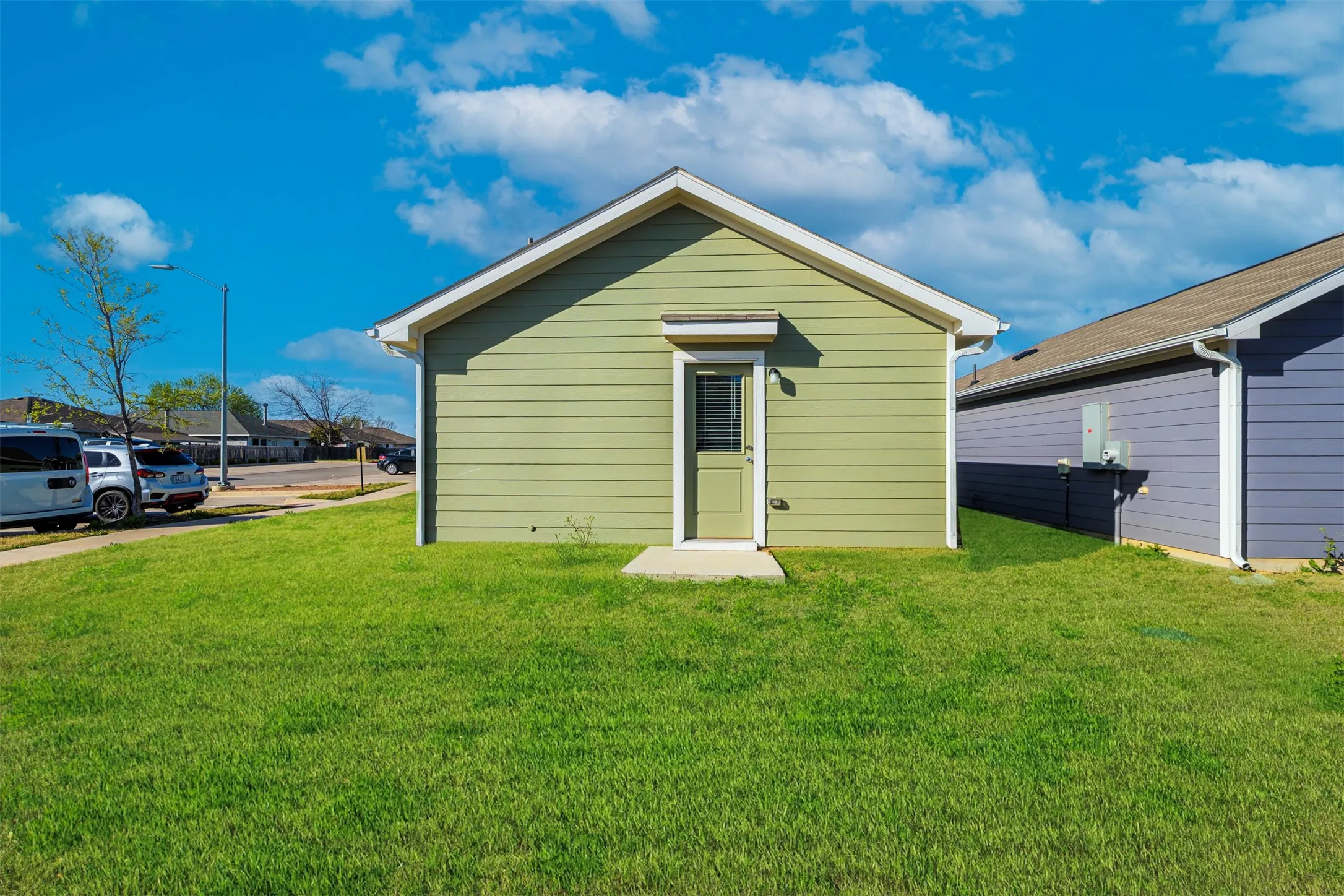 Condominium For Sale in Tarrant County , 8741 Cottage Creek Drive, Fort Worth, Texas 76123, 2 Bedroom, 2 Bathroom, Garage spaces, 760 Sqft, built in 2023, Preowned, mls#21208748, Real Estate Agent in Fort Worth, Homes For Sale in Tarrant county, Homes For Sale in Fort Worth, Realtor in Fort Worth Texas, Real Estate Brokerage Independent Realty Texas, Luminita Cordes Realtor