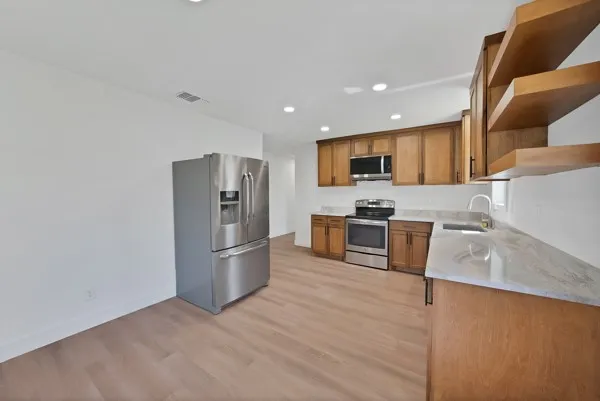 Single Family Residence For Sale in Hunt County , 3005 Maple Avenue, Greenville, Texas 75402, 3 Bedroom, 1 Bathroom, 1 Garage spaces, 1,163 Sqft, built in 1958, mls#21208780, Real Estate Agent in Greenville, Homes For Sale in Hunt county, Homes For Sale in Greenville, Realtor in Greenville Texas, Real Estate Brokerage Independent Realty Texas, Luminita Cordes Realtor