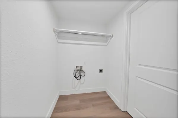 Single Family Residence For Sale in Hunt County , 3005 Maple Avenue, Greenville, Texas 75402, 3 Bedroom, 1 Bathroom, 1 Garage spaces, 1,163 Sqft, built in 1958, mls#21208780, Real Estate Agent in Greenville, Homes For Sale in Hunt county, Homes For Sale in Greenville, Realtor in Greenville Texas, Real Estate Brokerage Independent Realty Texas, Luminita Cordes Realtor