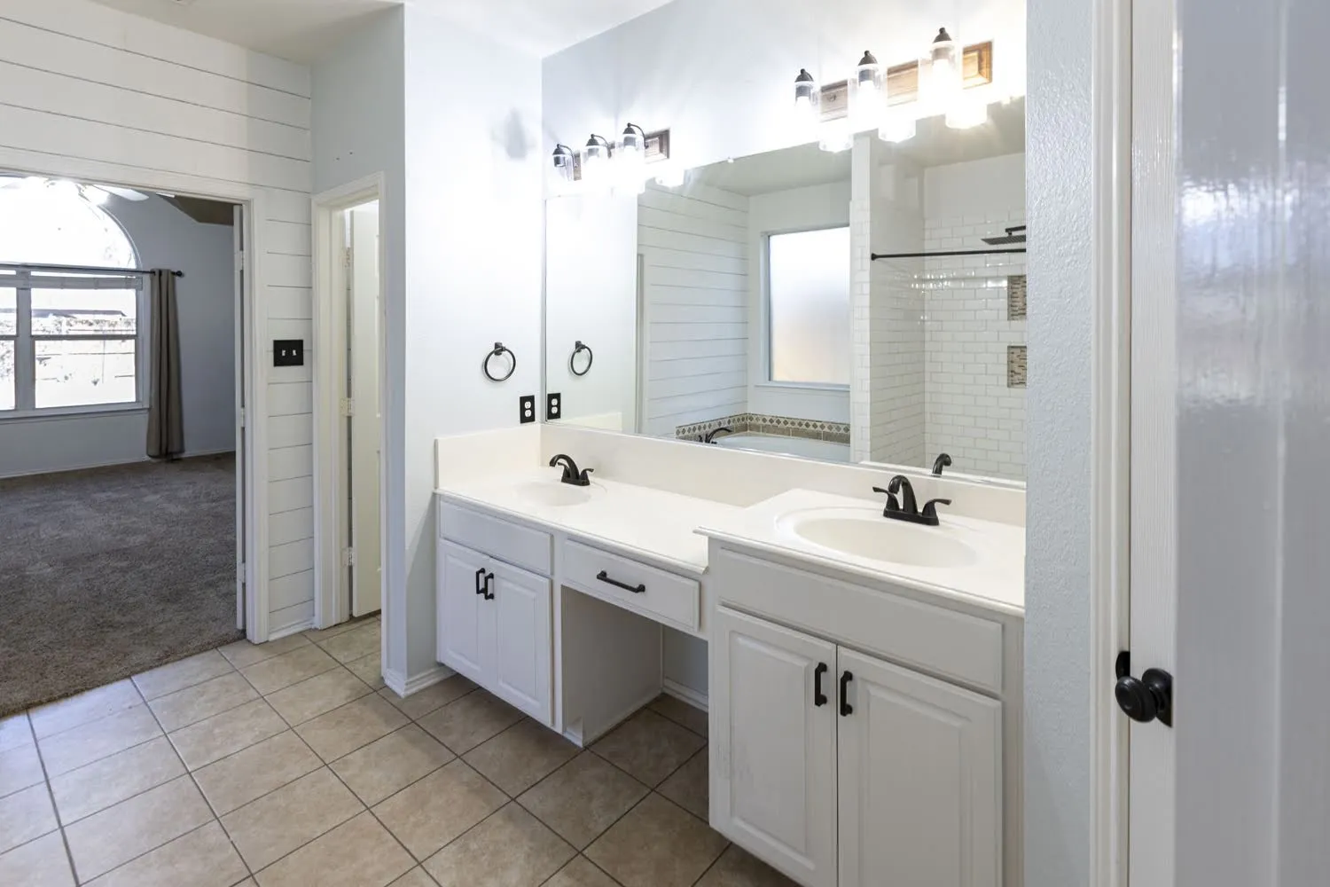 Single Family Residence For Sale in Dallas County , 9509 Glenshee Drive, Rowlett, Texas 75089, 4 Bedroom, 3 Bathroom, 2 Garage spaces, 2,556 Sqft, built in 2003, mls#21208835, Real Estate Agent in Rowlett, Homes For Sale in Dallas county, Homes For Sale in Rowlett, Realtor in Rowlett Texas, Real Estate Brokerage Independent Realty Texas, Luminita Cordes Realtor