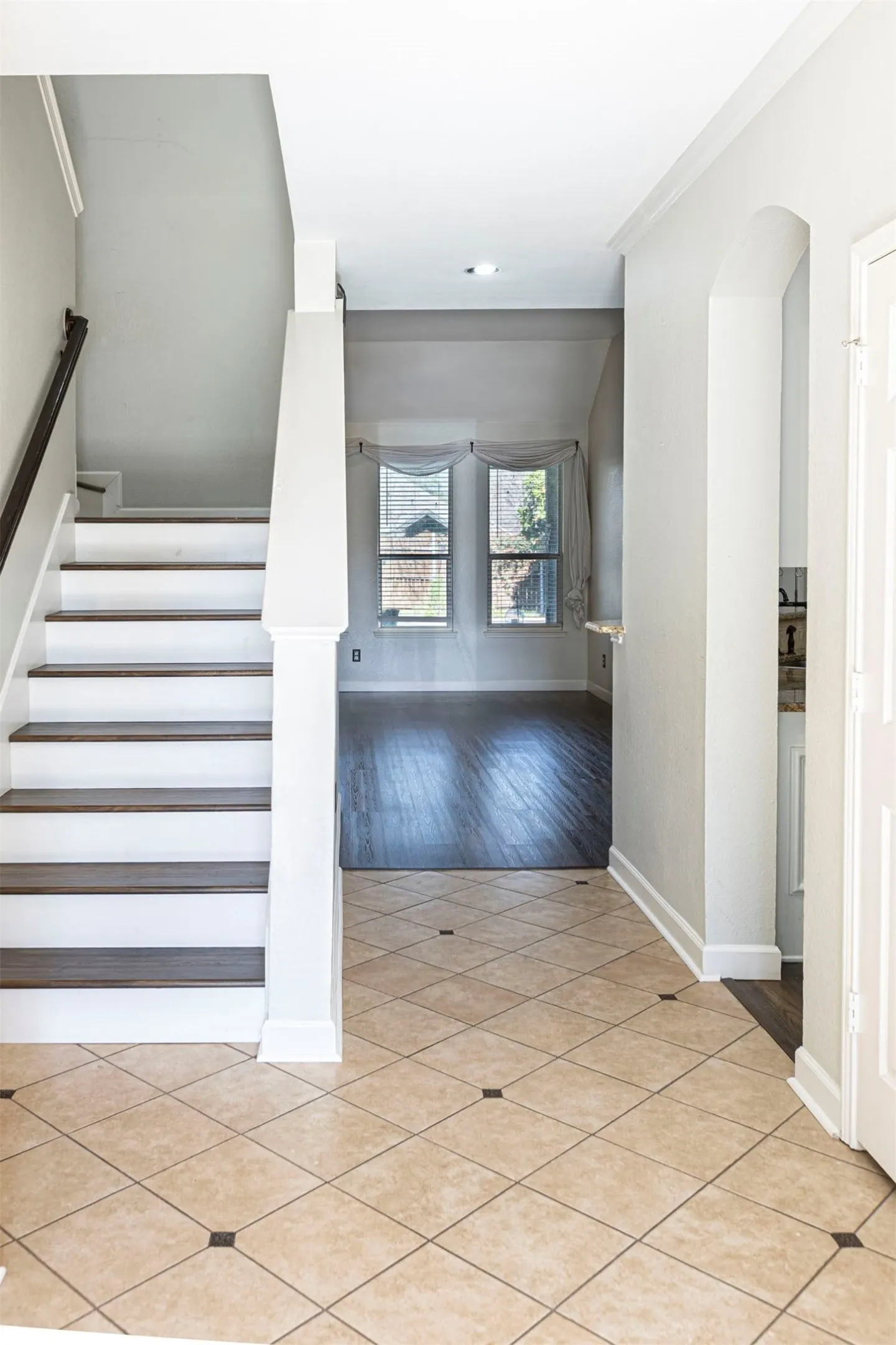 Single Family Residence For Sale in Dallas County , 9509 Glenshee Drive, Rowlett, Texas 75089, 4 Bedroom, 3 Bathroom, 2 Garage spaces, 2,556 Sqft, built in 2003, mls#21208835, Real Estate Agent in Rowlett, Homes For Sale in Dallas county, Homes For Sale in Rowlett, Realtor in Rowlett Texas, Real Estate Brokerage Independent Realty Texas, Luminita Cordes Realtor