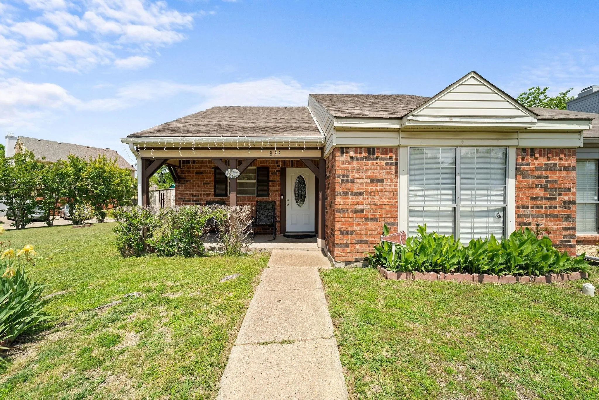 Duplex For Rent in Dallas County , 822 Colchester Drive, Mesquite, Texas 75149, 2 Bedroom, 2 Bathroom, Garage spaces, 1,064 Sqft, built in 1984, mls#21208587, Real Estate Agent in Mesquite, Homes For Rent in Dallas county, Homes For Rent in Mesquite, Realtor in Mesquite Texas, Real Estate Brokerage Independent Realty Texas, Luminita Cordes Realtor
