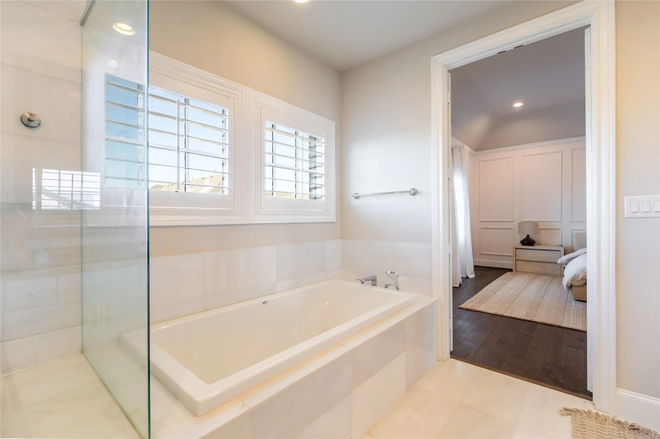Townhouse For Sale in Dallas County , 4116 Runyon Road, Addison, Texas 75001, 3 Bedrooms, 4 Bathrooms, 2 Garage spaces, 2,588 Sqft, built in 2018, Preowned, Price $725,000, mls#21193730, Real Estate Agent in Addison, Homes For Sale in Dallas county, Homes For Sale in Addison, Realtor in Addison Texas, Real Estate Brokerage Independent Realty Texas, Luminita Cordes Realtor