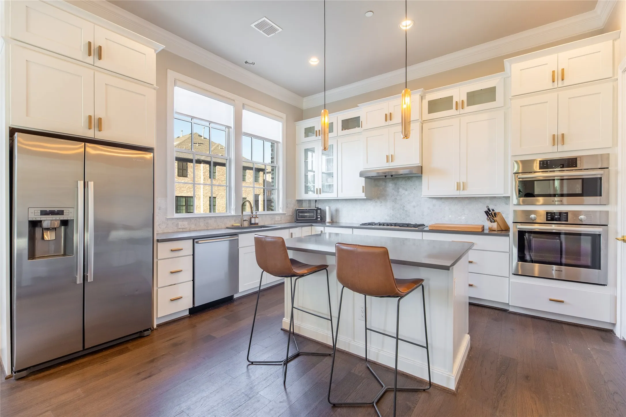 Townhouse For Sale in Dallas County , 4116 Runyon Road, Addison, Texas 75001, 3 Bedrooms, 4 Bathrooms, 2 Garage spaces, 2,588 Sqft, built in 2018, Preowned, Price $725,000, mls#21193730, Real Estate Agent in Addison, Homes For Sale in Dallas county, Homes For Sale in Addison, Realtor in Addison Texas, Real Estate Brokerage Independent Realty Texas, Luminita Cordes Realtor